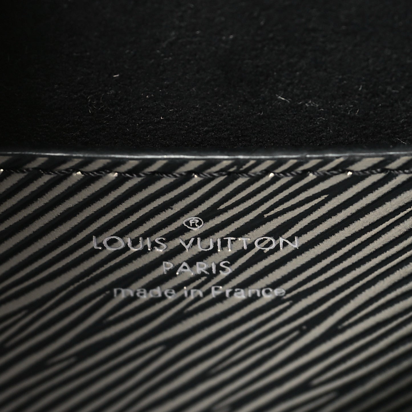 Epi Twist Shoulder Bag MM Platine