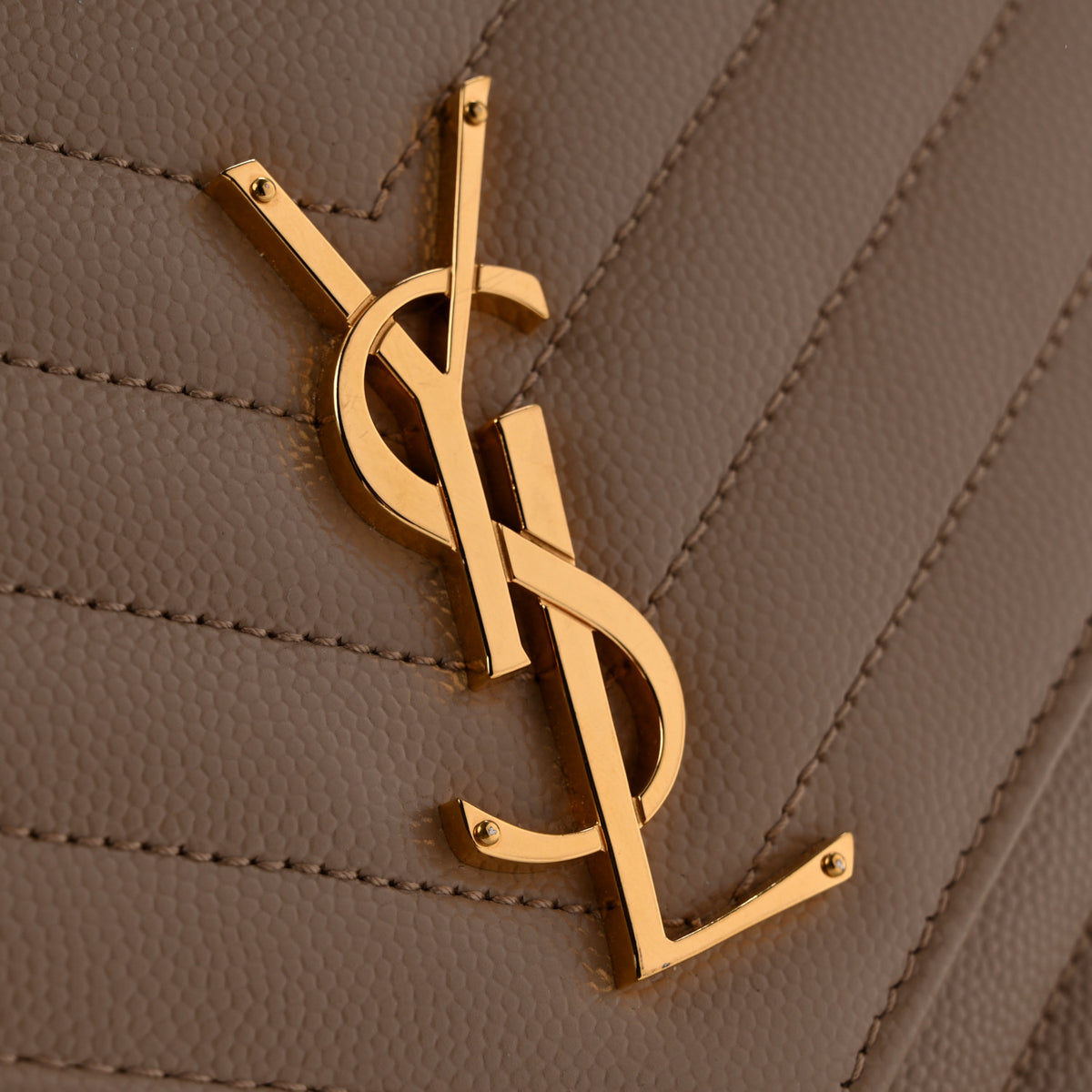 Grain De Poudre Matelasse Chevron Monogram Chain Wallet Dark Beige