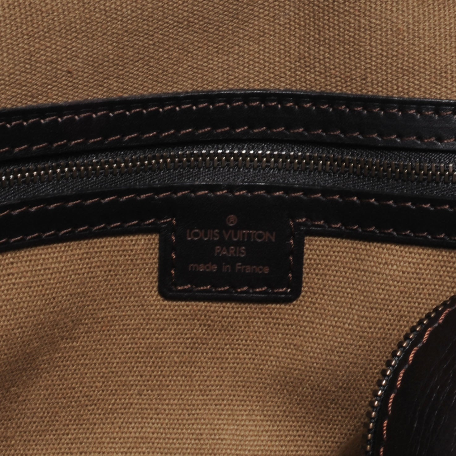 Louis Vuitton Utah Leather Reporter Cafe 6 of 8