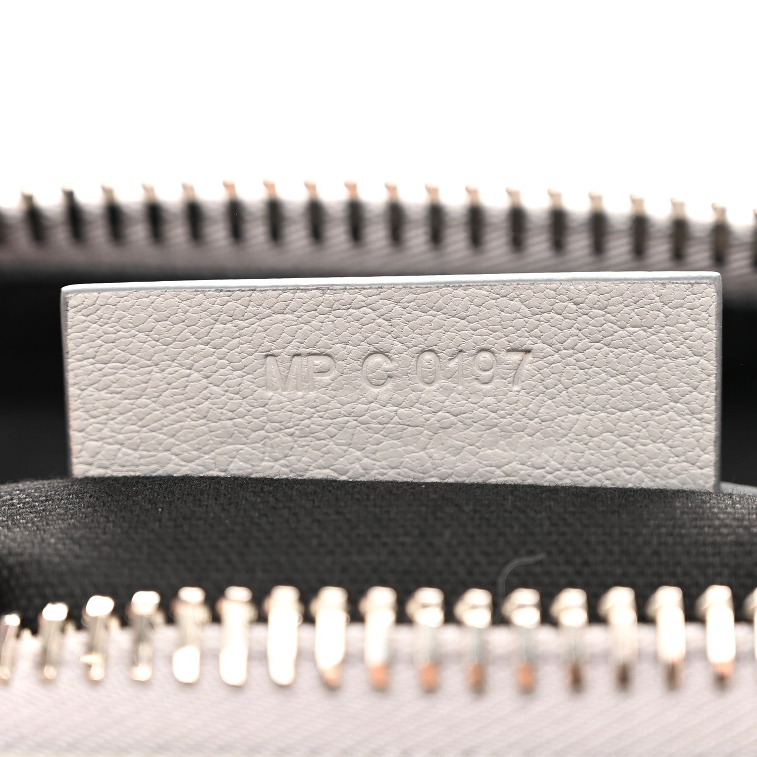 Givenchy Sugar Goatskin Small Antigona Pearl Grey 6 of 10