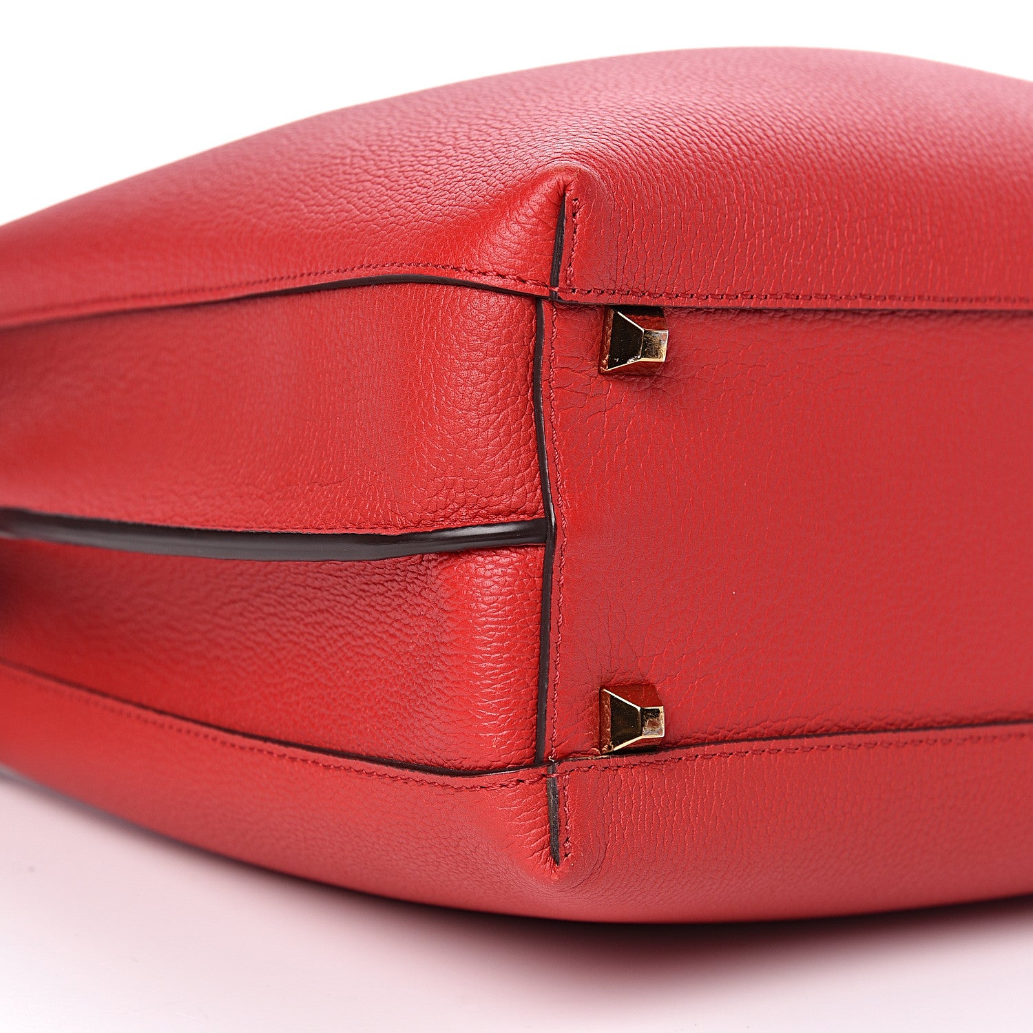 MCM Grained Calfskin Medium Milla Hobo Ruby Red 8 of 11