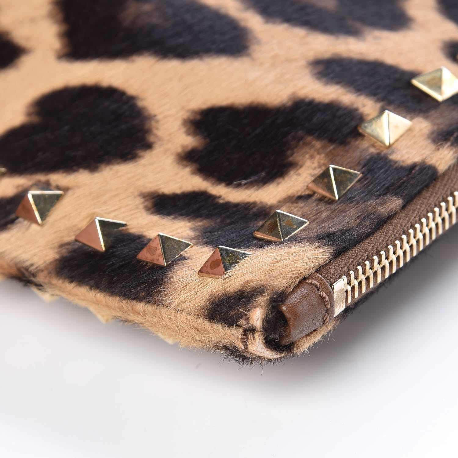 Valentino Garavani Calf Hair Leopard Print Rockstud Zip Wristlet Pouch Leopard 11 of 13
