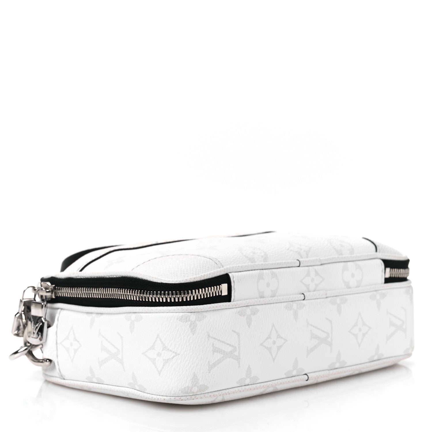Louis Vuitton Taiga Monogram Alpha Messenger Optic White 4 of 10