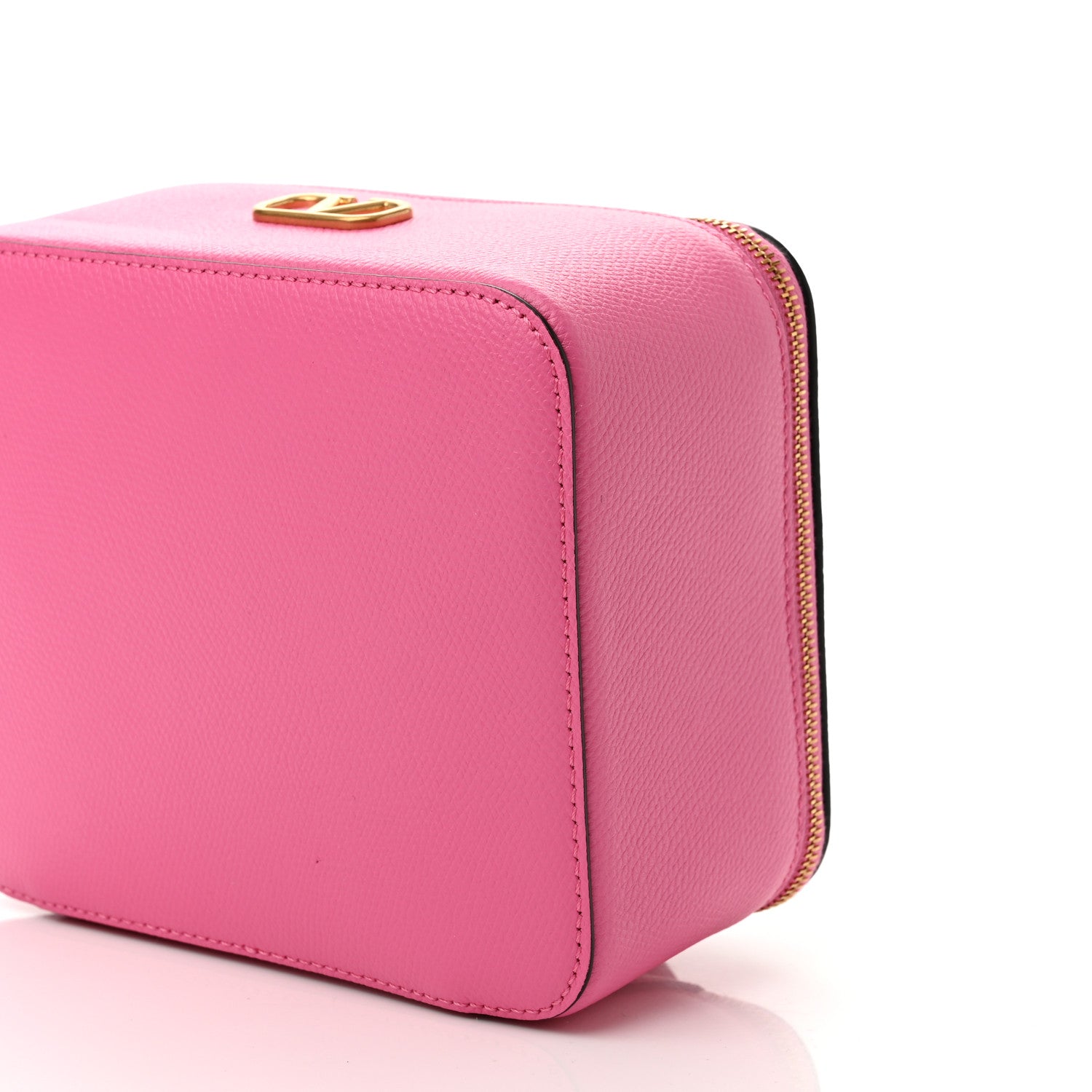 Valentino Garavani Grained Calfskin VLogo Signature Wash Bag Feminine Pink 13 of 13