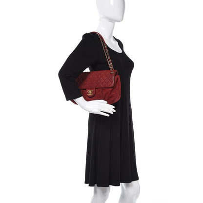 Chanel Iridescent Calfskin Large Chic Quilt Flap Red 2 of 14