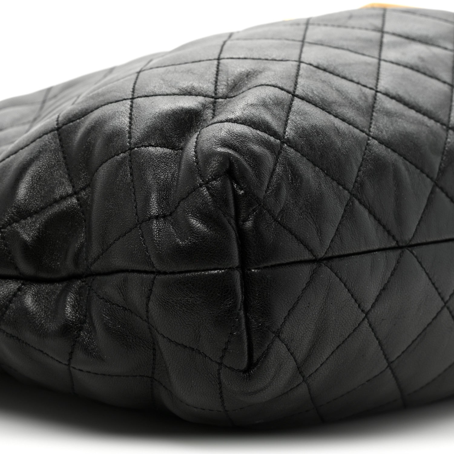 Saint Laurent Lambskin Quilted Maxi Icare Shopping Tote Black 11 of 22