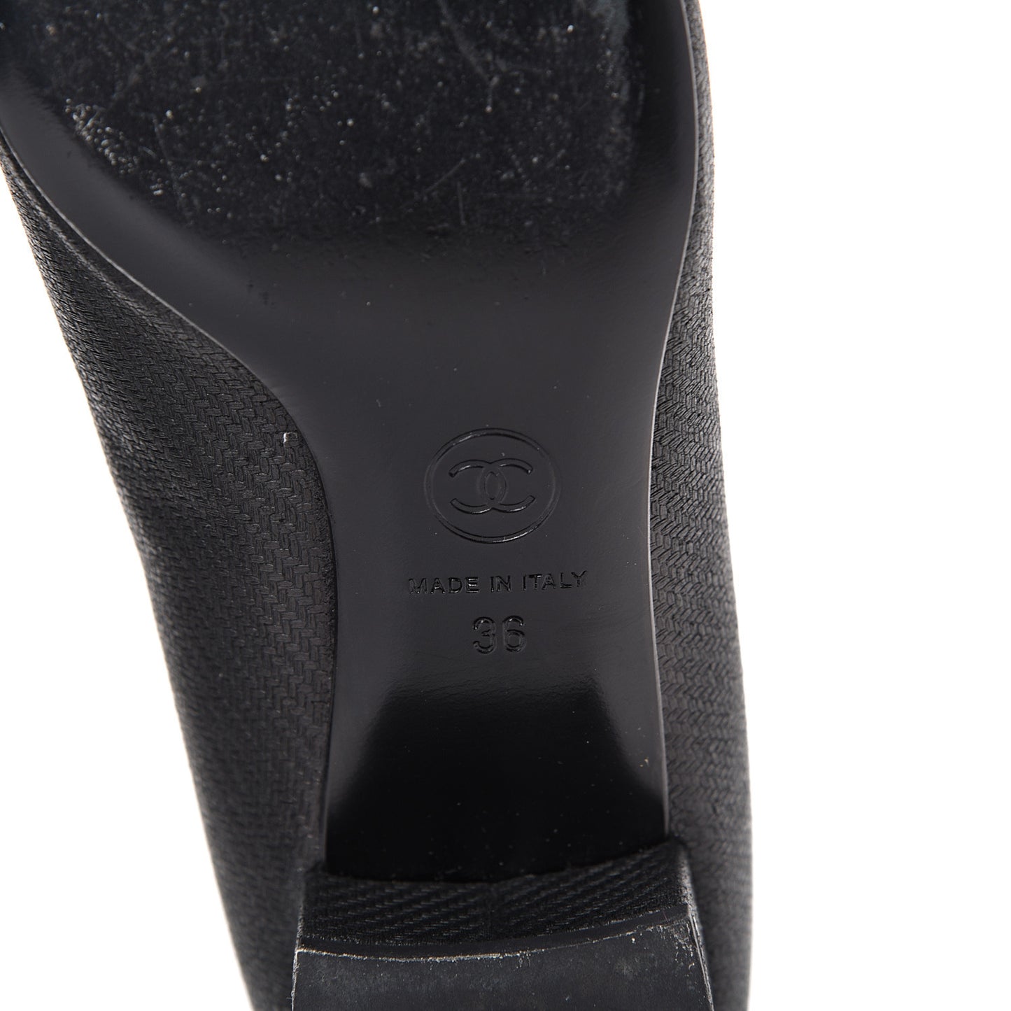 Embossed Lambskin CC Cap Toe Pump 36 Black