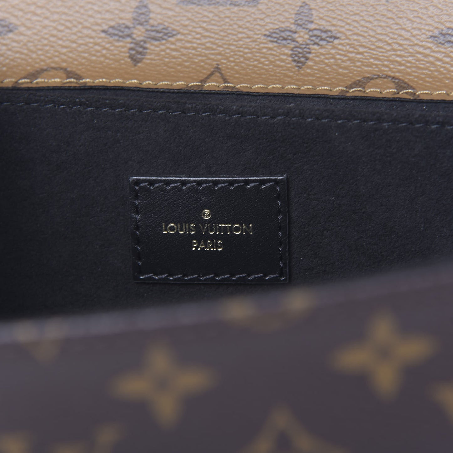 Reverse Monogram Pochette Metis