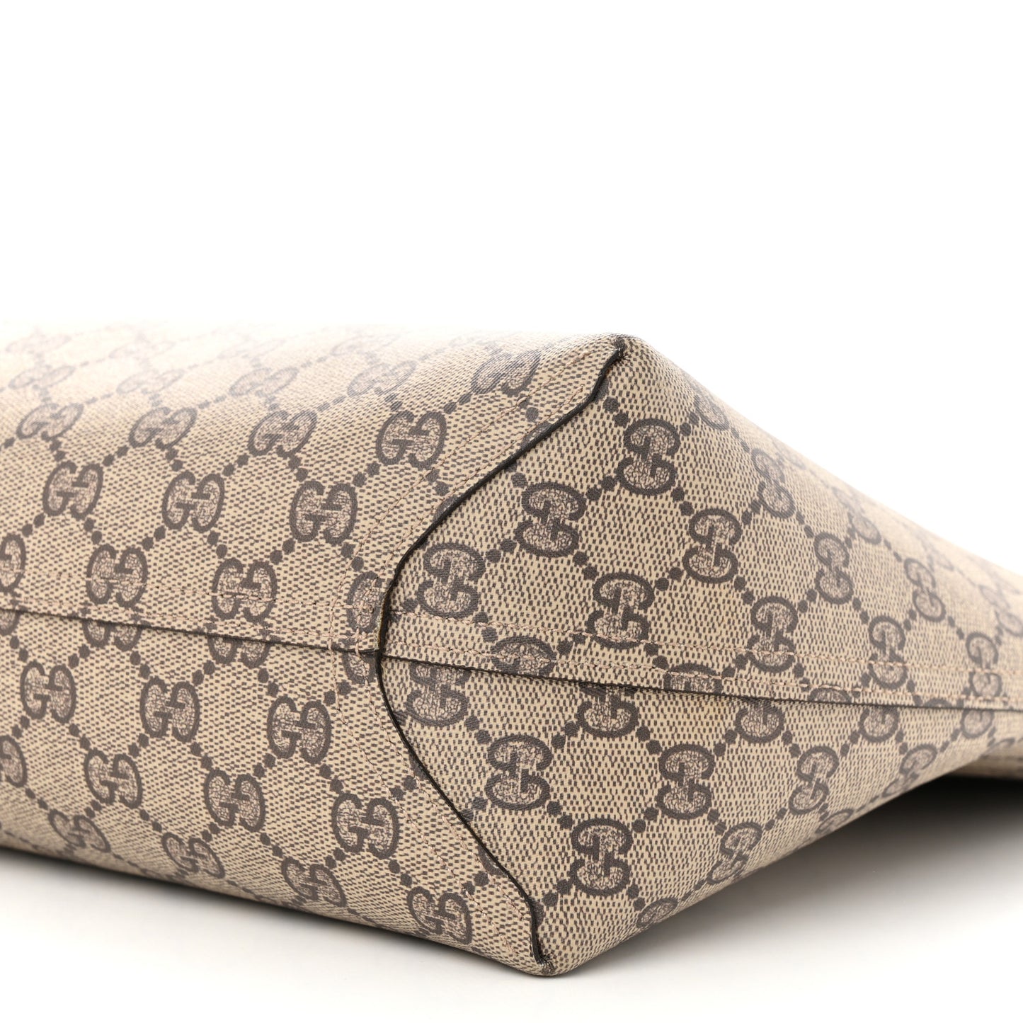 GG Supreme Monogram Medium Reversible Tote Beige Dark Cipria