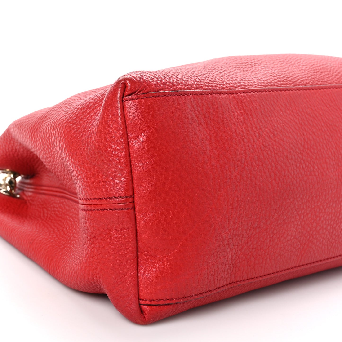 Pebbled Calfskin Medium Soho Chain Shoulder Bag Tabasco Red