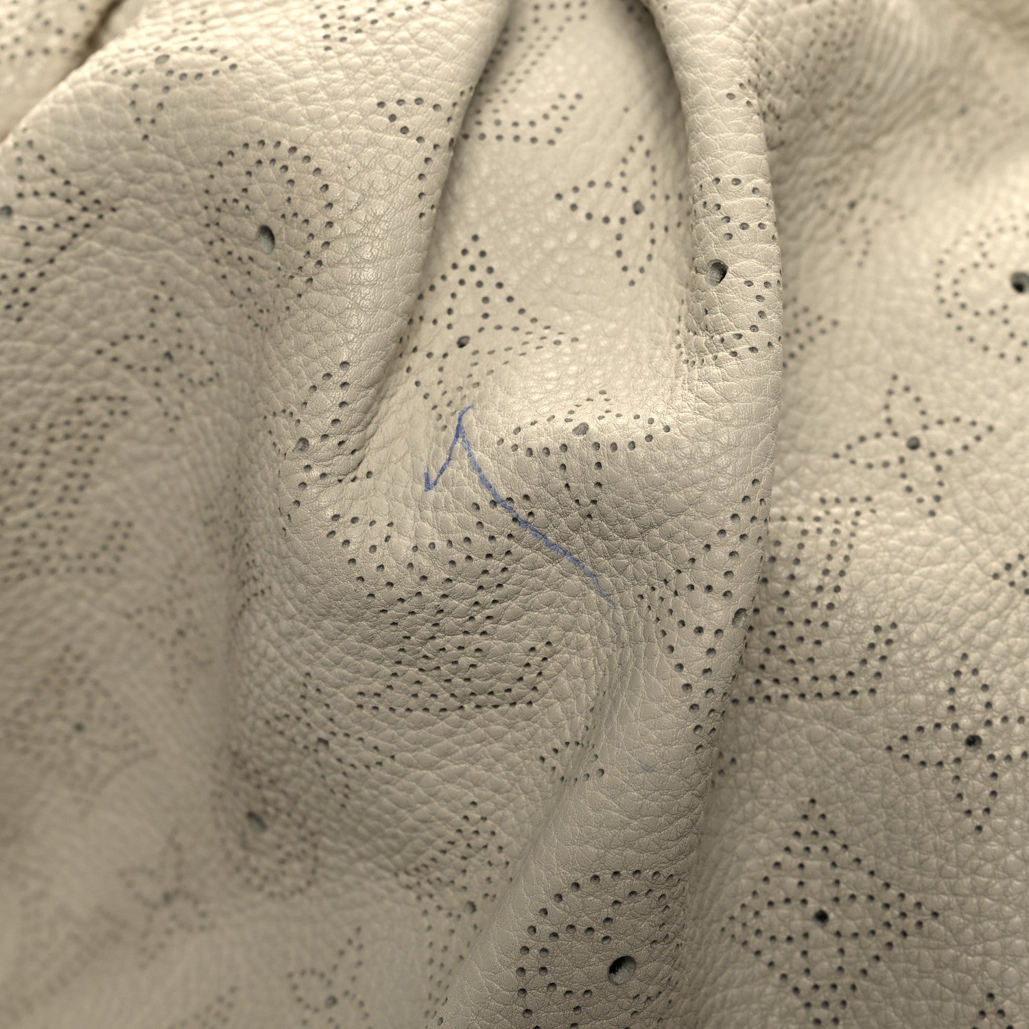 Louis Vuitton Mahina XXL Ivory 16 of 16