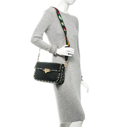 Valentino Garavani Pebbled Calfskin Turquoise Medium Guitar Strap Rockstud Rolling Flap Saddle Bag Black 2 of 7
