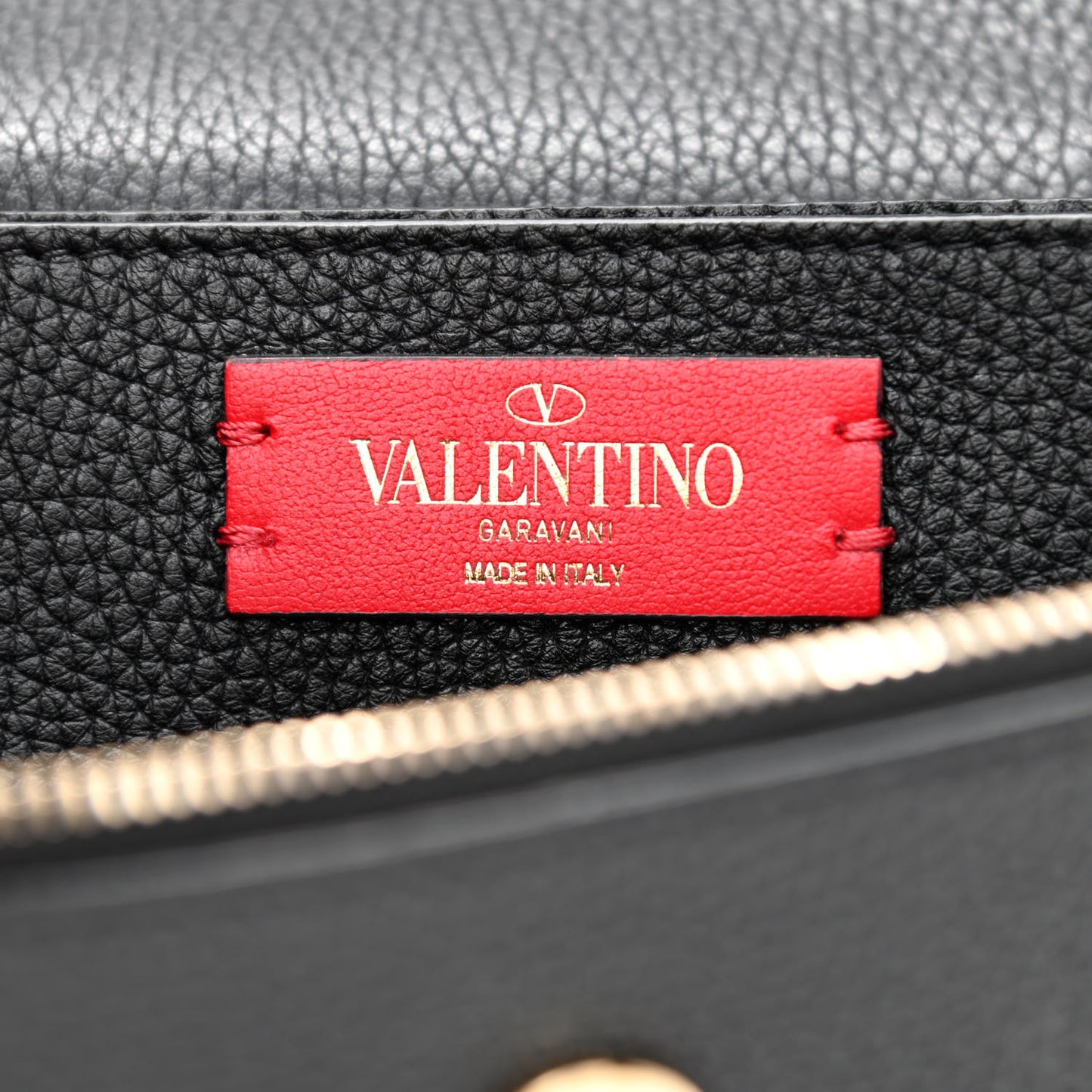 Pebbled Calfskin Rockstud Flap Wallet On Chain Black