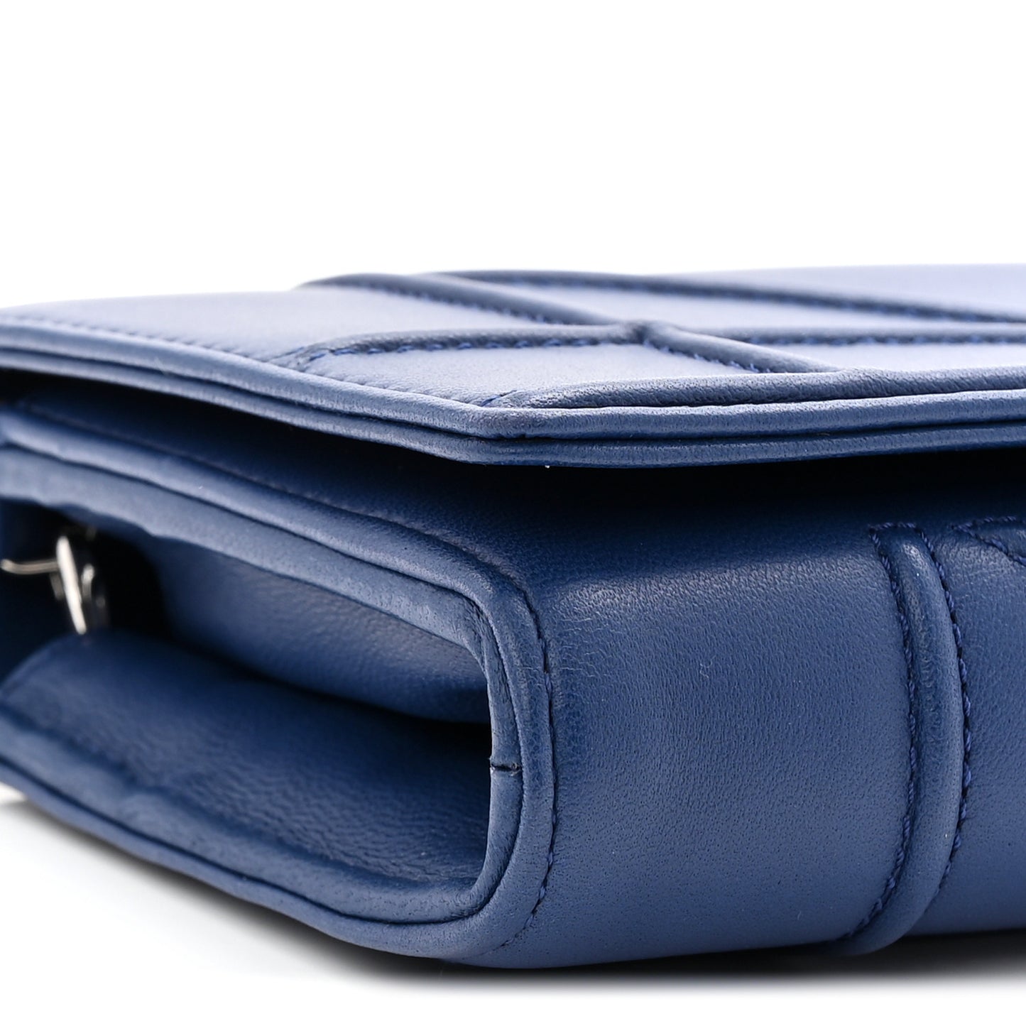 Lambskin Diorama Croisiere Chain Wallet Blue