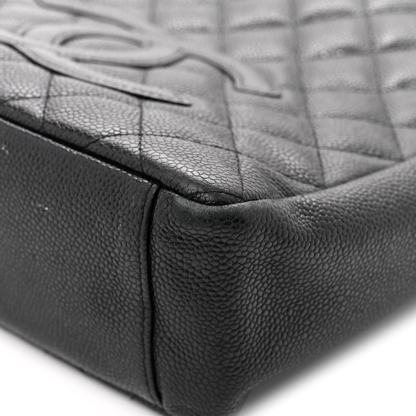 Caviar Quilted Petit Shopping Tote PST Black