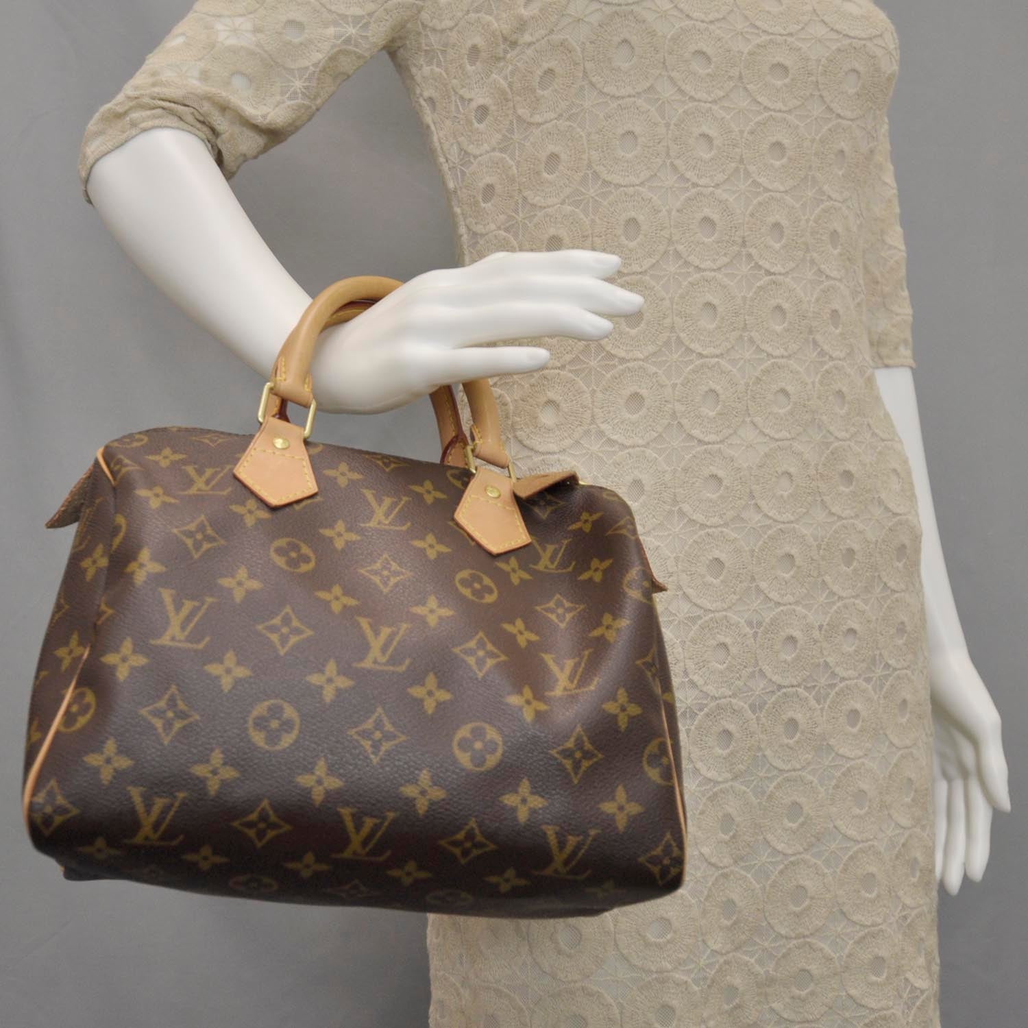 Louis Vuitton Monogram Speedy 25 2 of 9