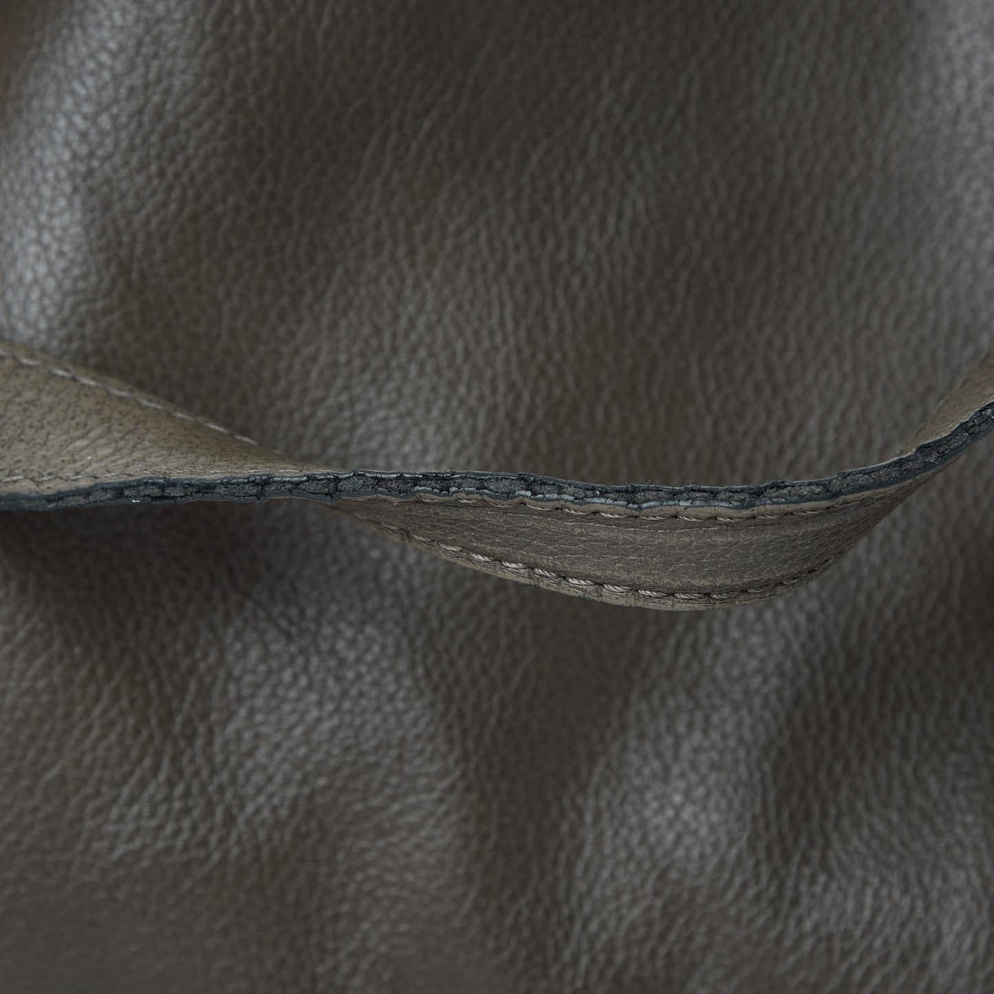 Calfskin Large Paraty Rock