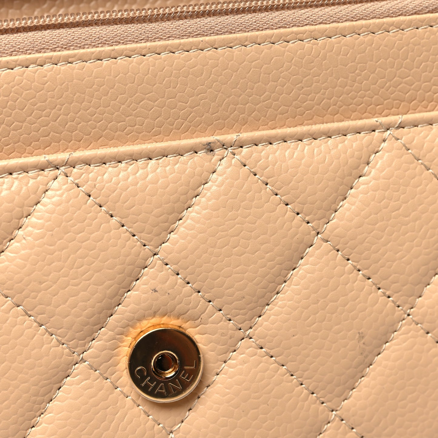 Caviar Quilted Wallet On Chain WOC Beige