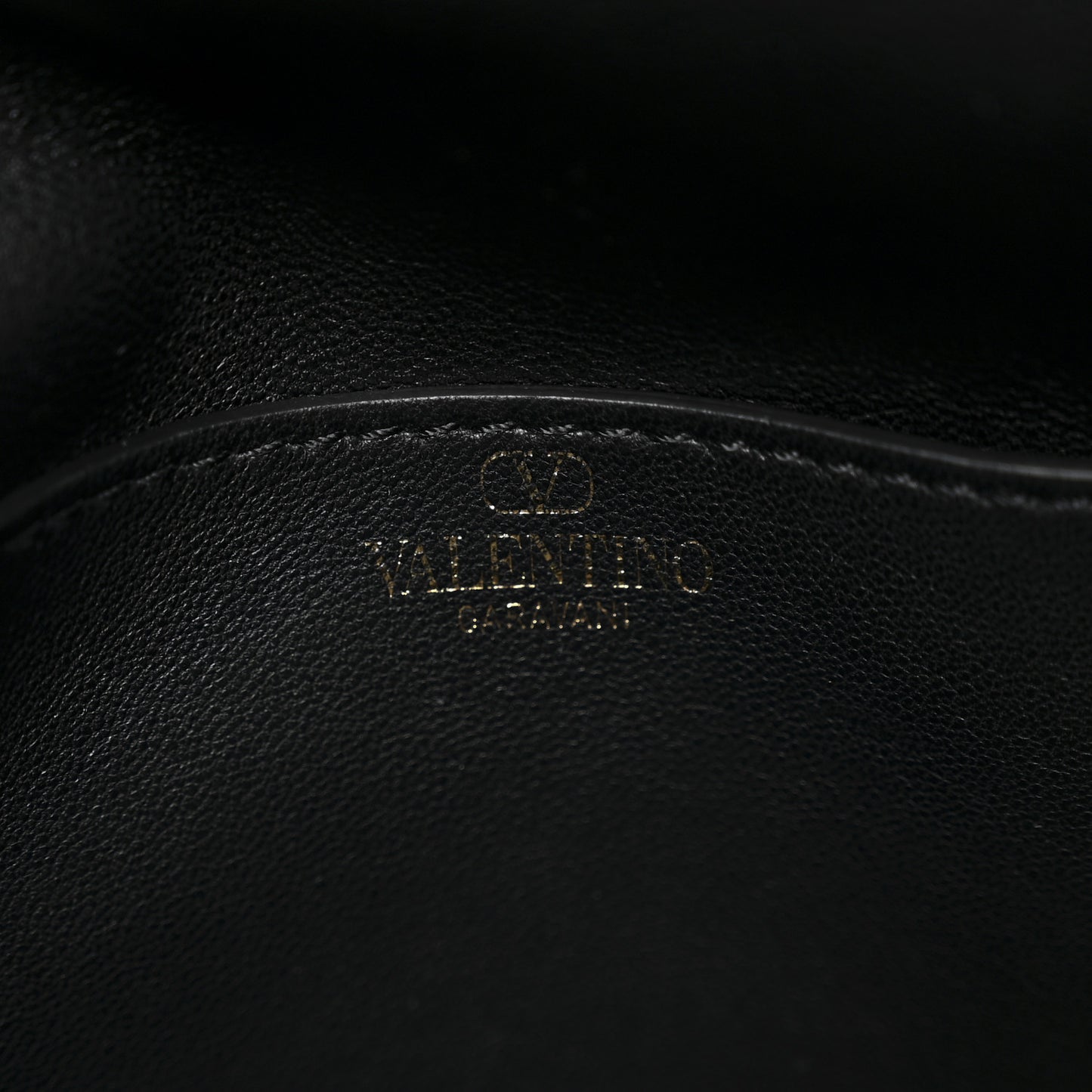 Grained Calfskin Small Rockstud Tote Black
