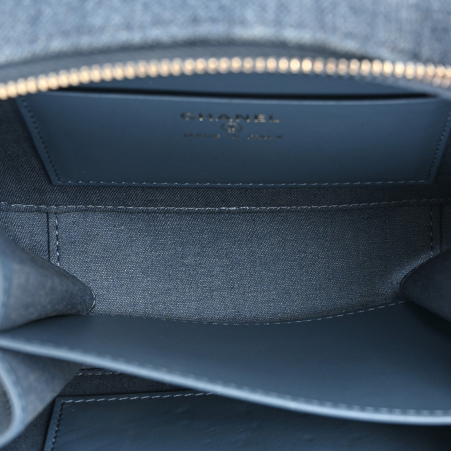 Denim Quilted CC Pearl Crush Camera Case Blue