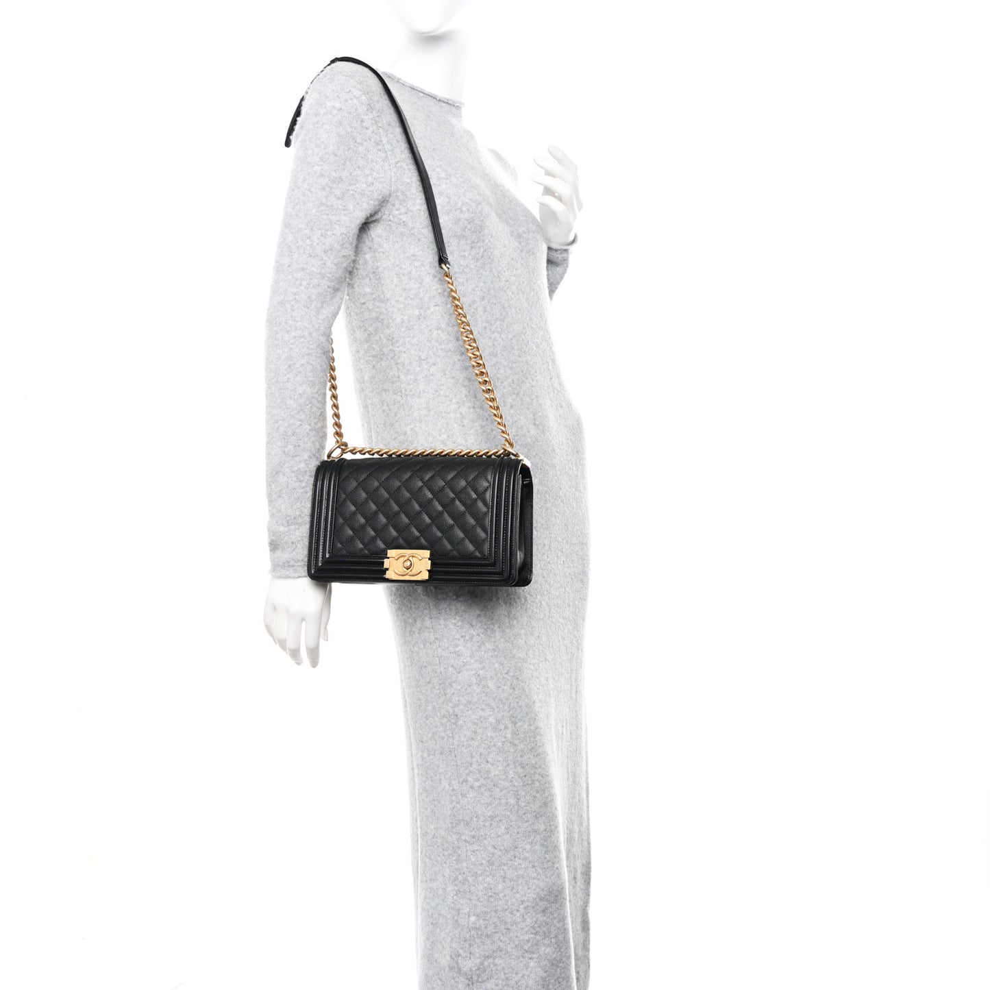 Caviar Quilted Medium Boy Flap Black