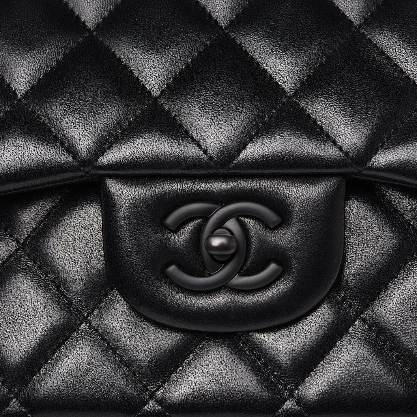 Lambskin Quilted Jumbo Double Flap So Black