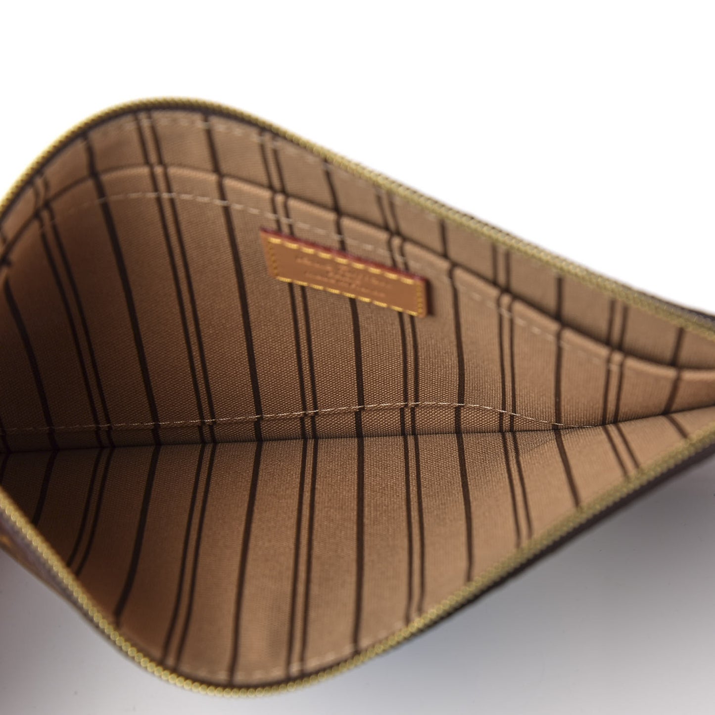 Monogram Game On Neverfull MM Pochette