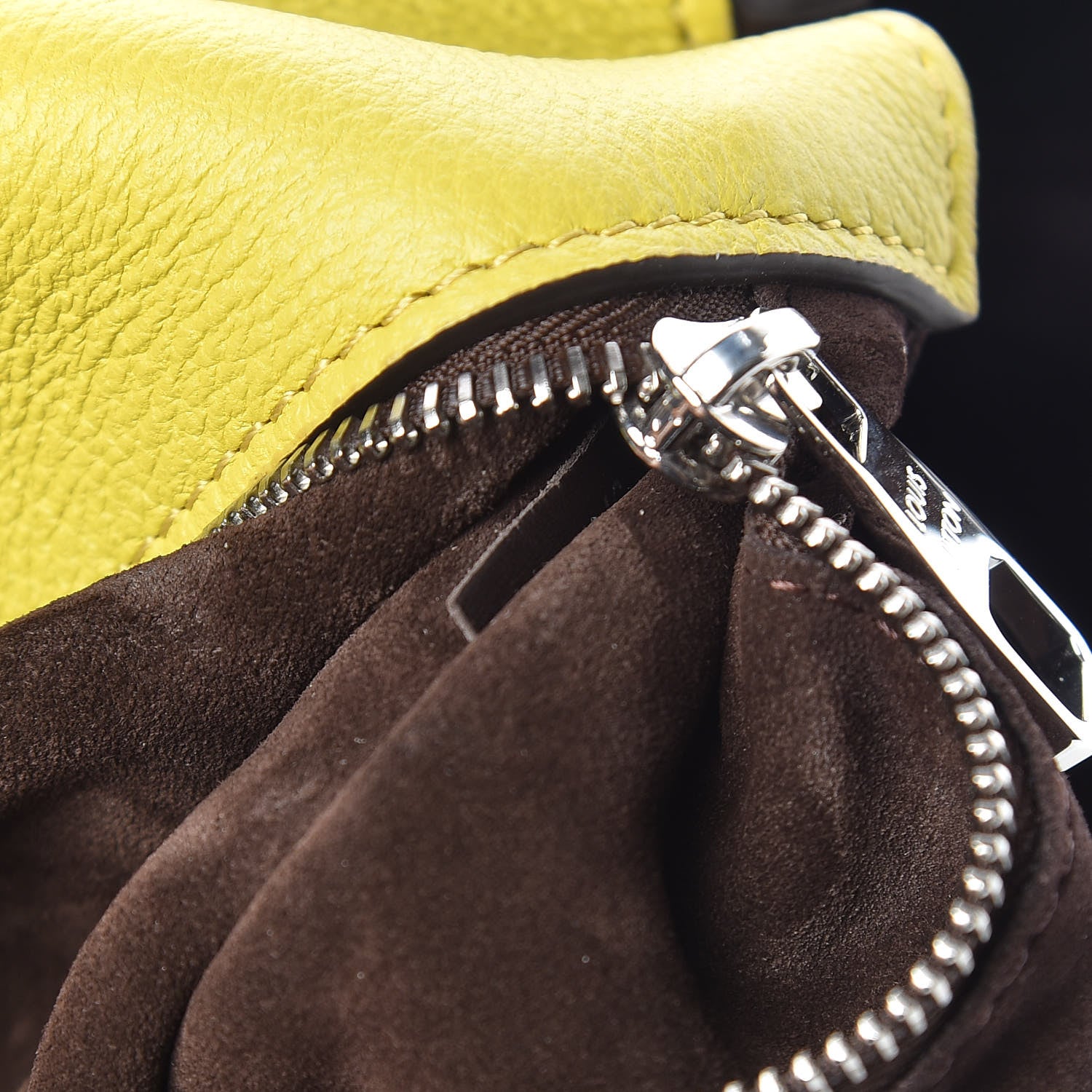 Louis Vuitton Veau Cachemire Tote W PM Pistache 7 of 10