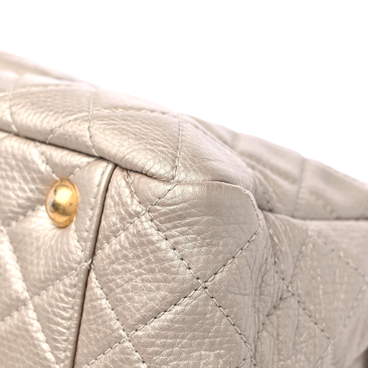 Metallic Calfskin Quilted XXL Travel Flap Bag Gold