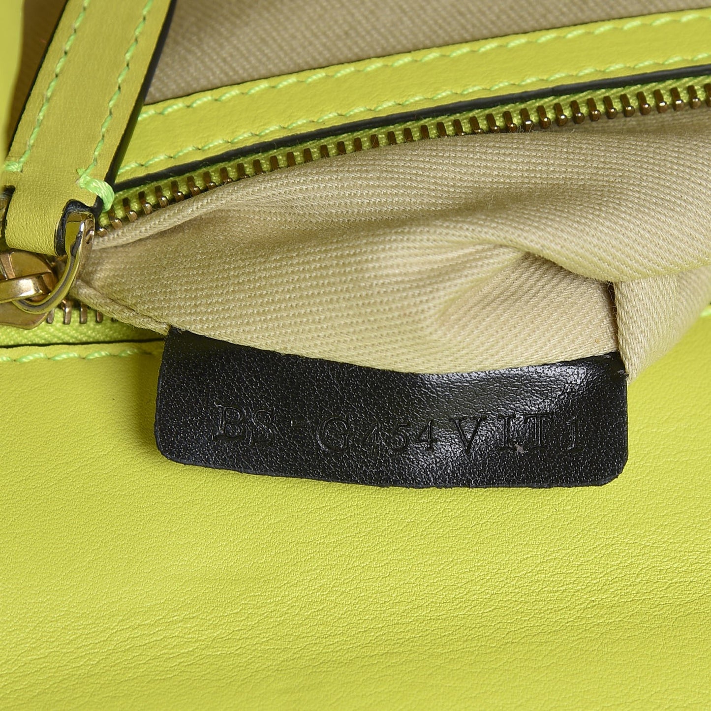 Vitello Large Glam Lock Rockstud Flap Yellow Fluo