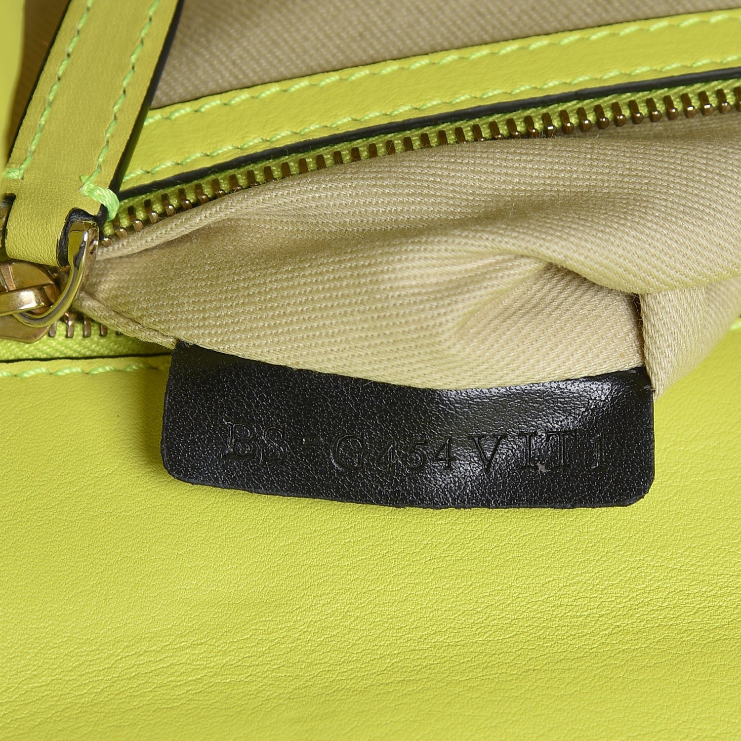 Valentino Garavani Vitello Large Glam Lock Rockstud Flap Yellow Fluo 7 of 17
