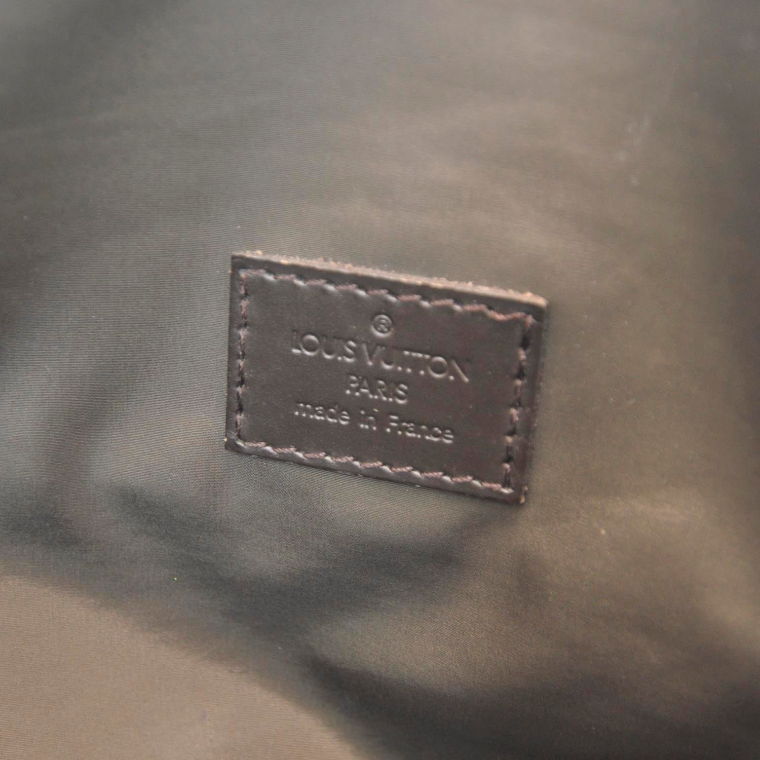 Louis Vuitton Damier Geant Messenger Bag Black 10 of 11