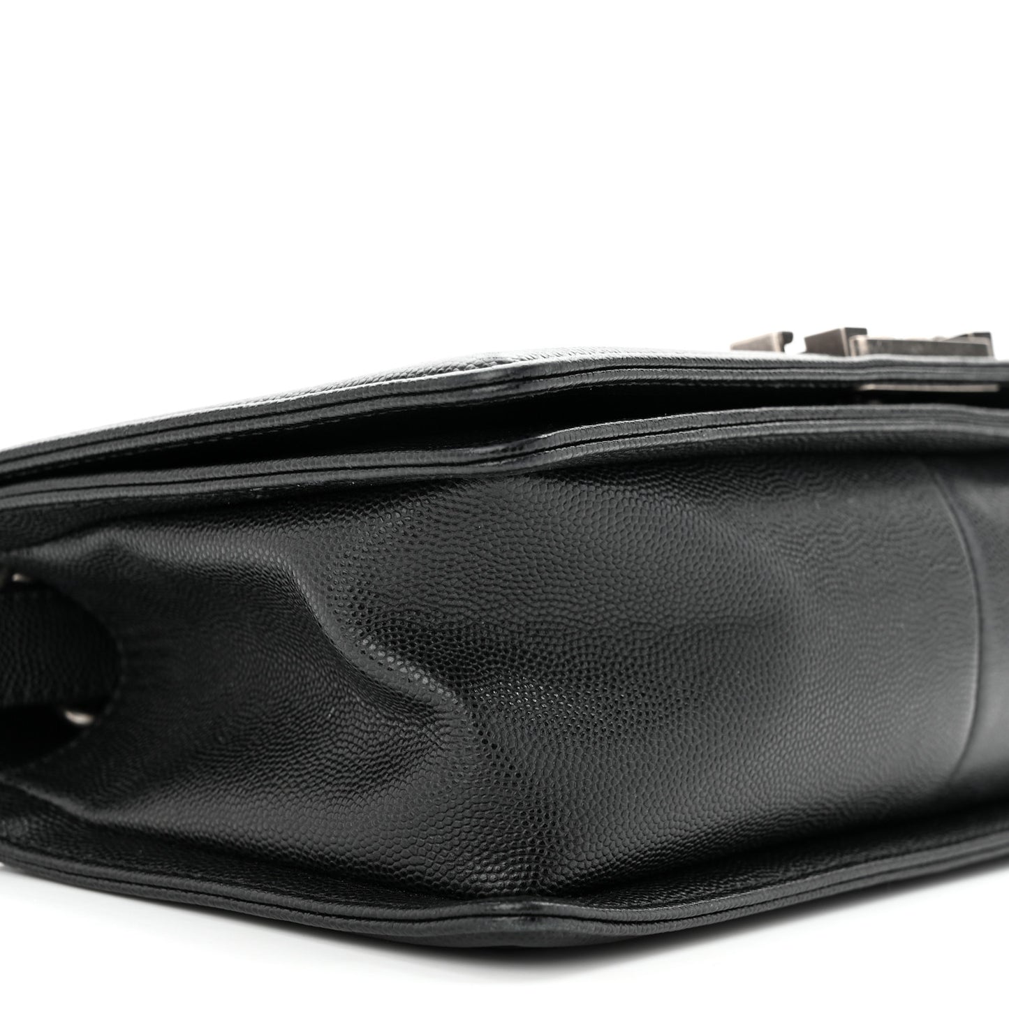 Caviar Quilted Medium Boy Flap Black