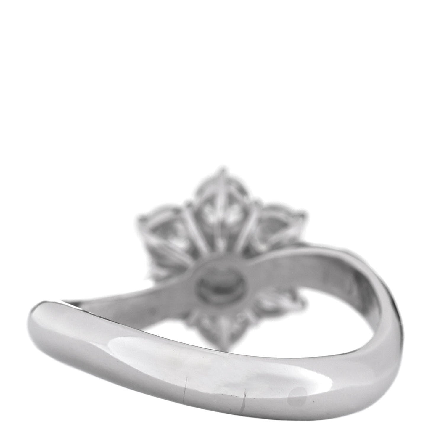Parker & West by FASHIONPHILE Platinum Diamond 1.02ctw Flower Ring 54 7 4 of 9