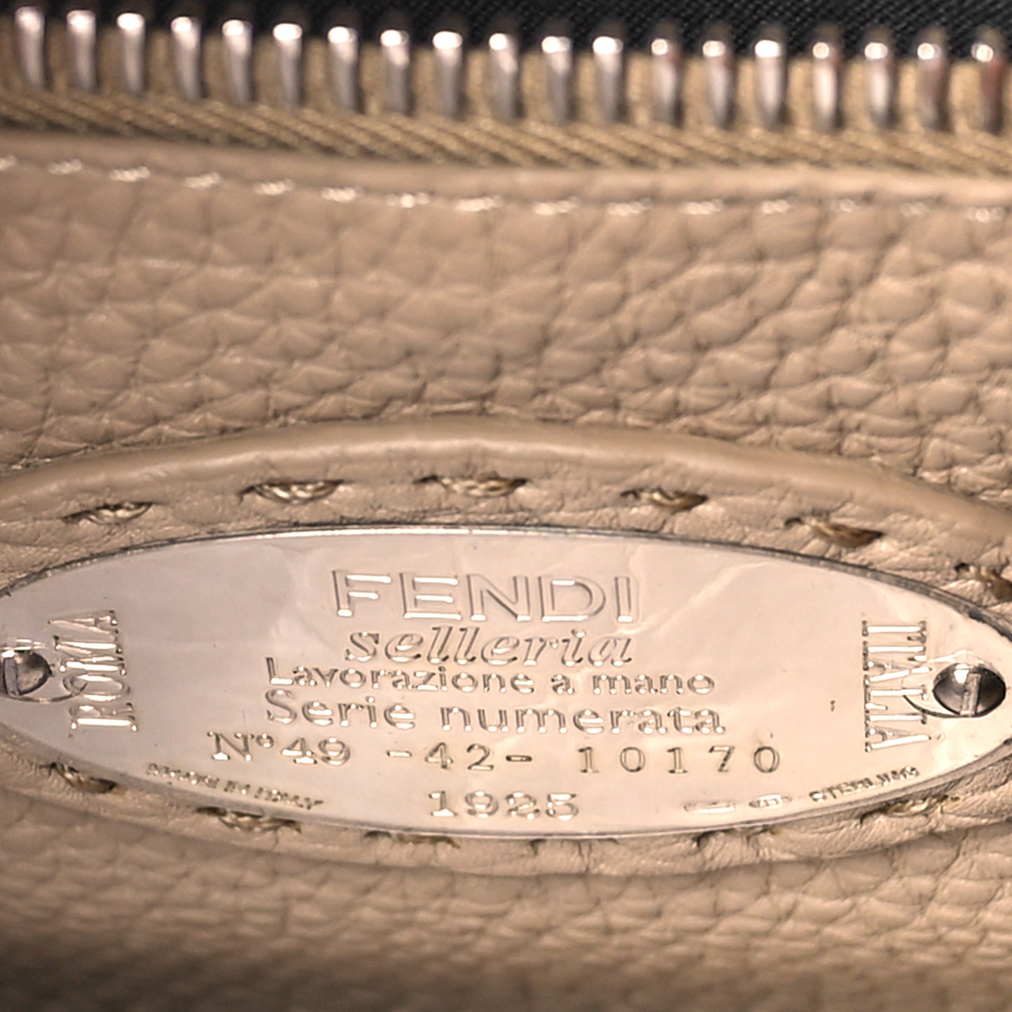 Cuoio Romano Selleria Bi-Color Medium Peekaboo Iconic Satchel Mou Deserto