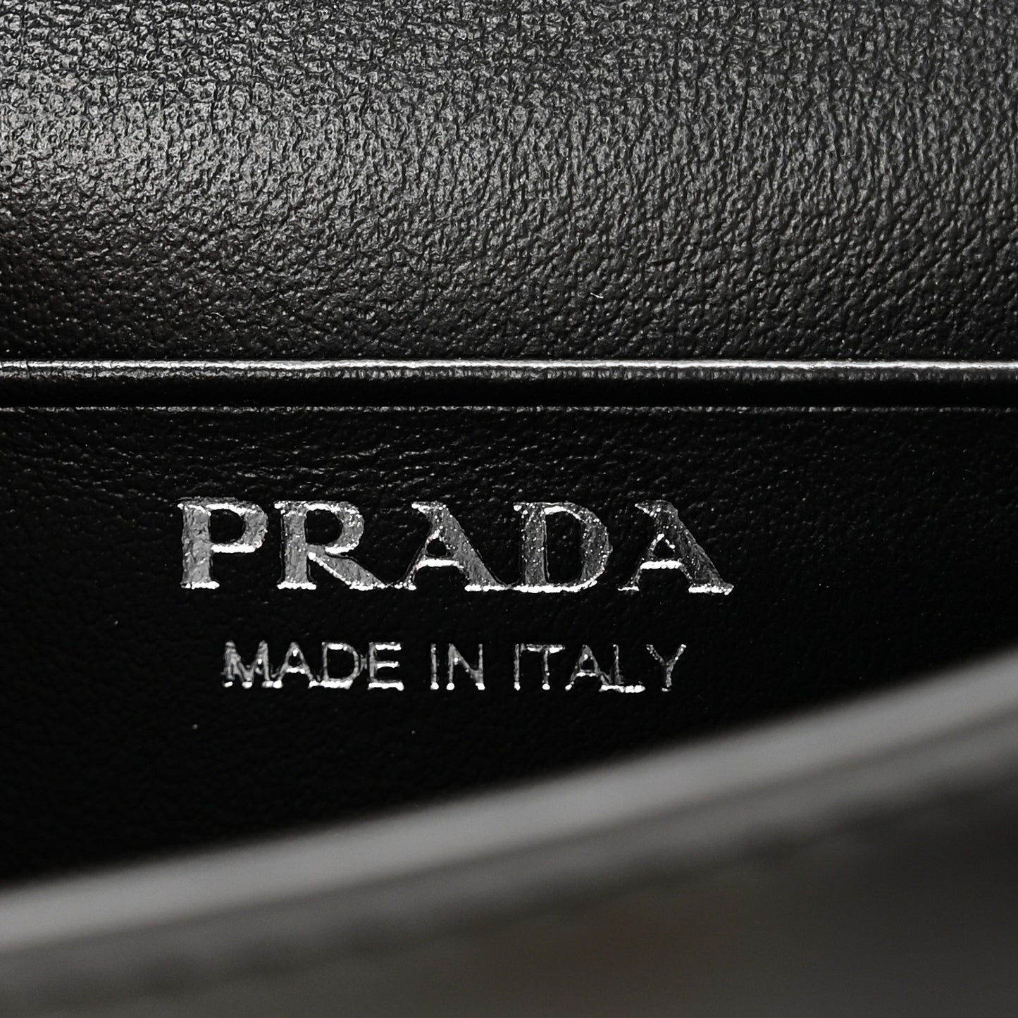 Spazzolato Chain Flap Card Holder Wallet Black