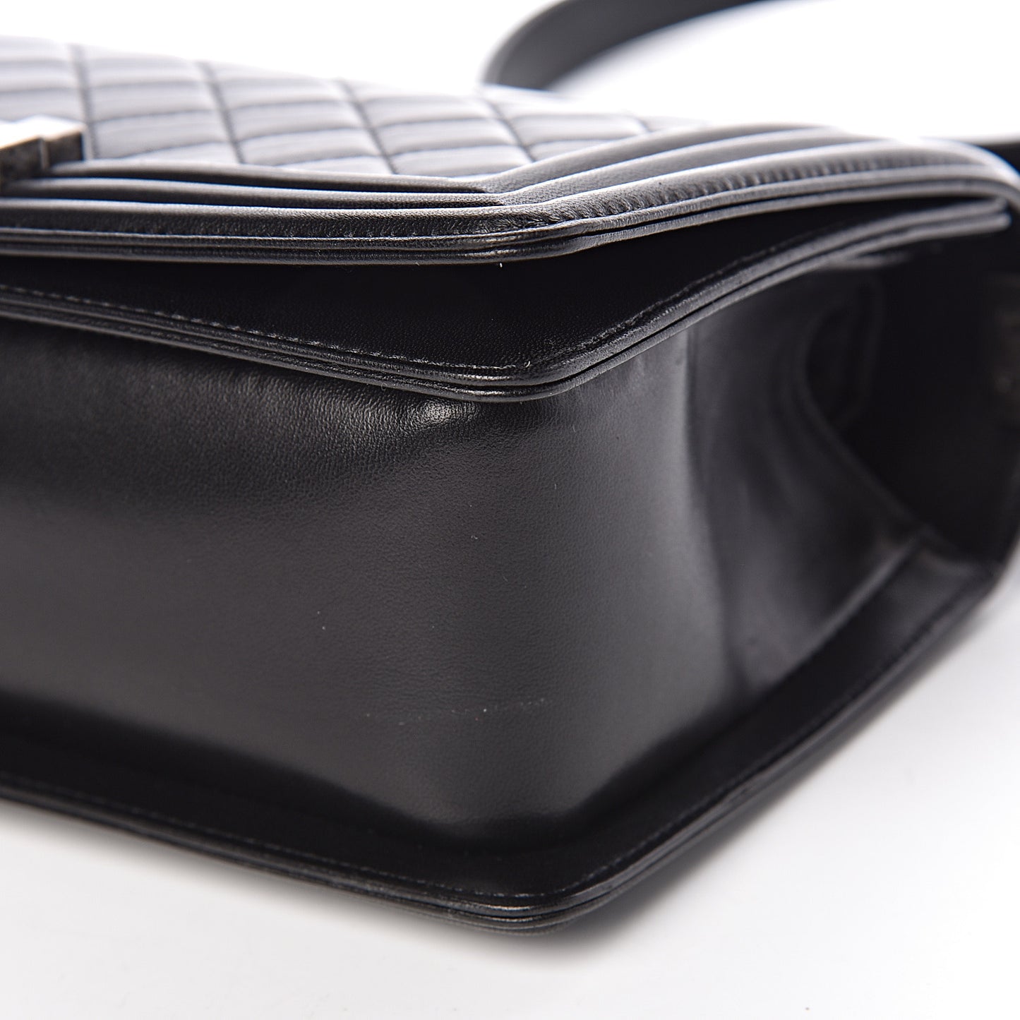 Lambskin Quilted Medium Boy Flap Black