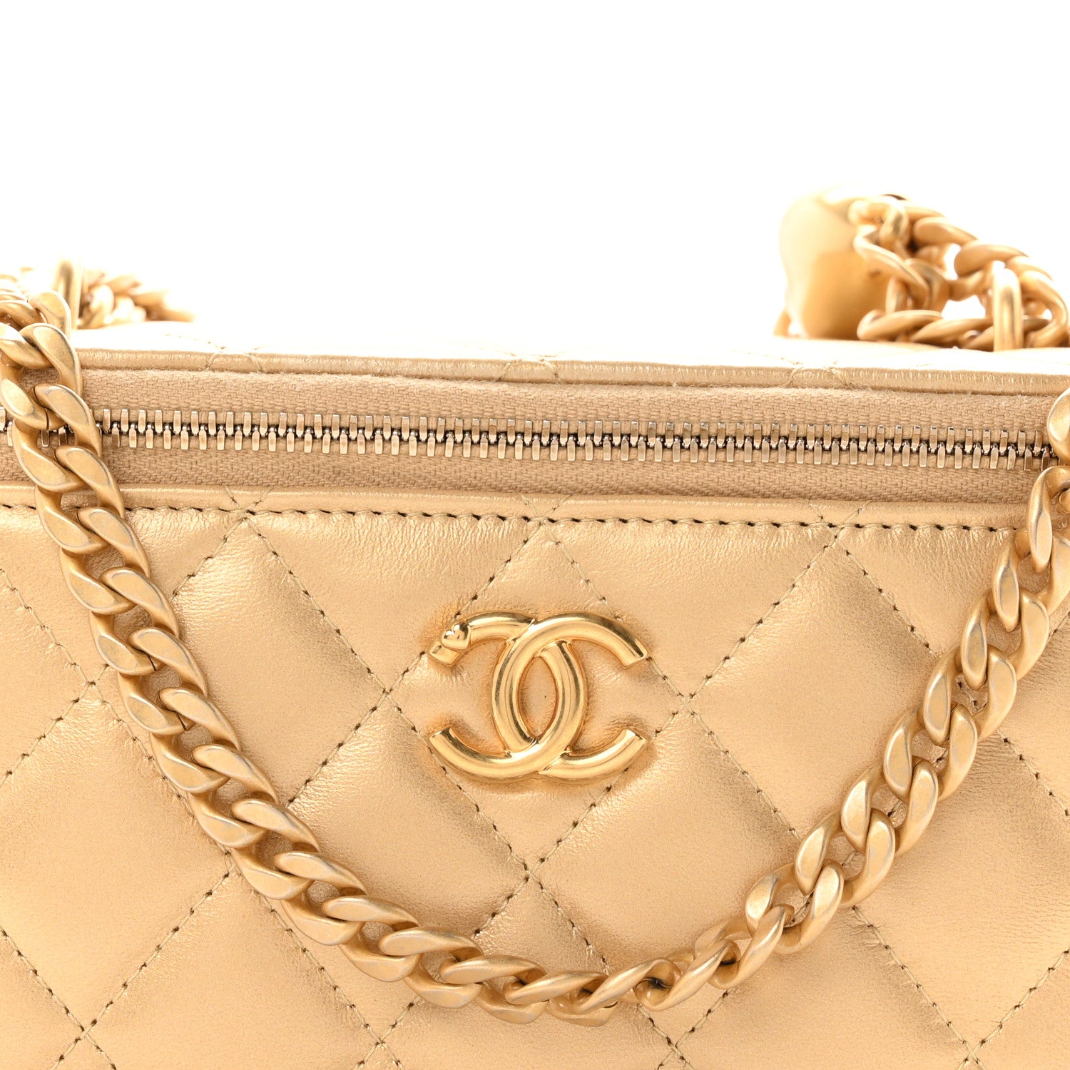 Chanel Metallic Lambskin Quilted Sweetheart Vanity Case Gold 7 of 10