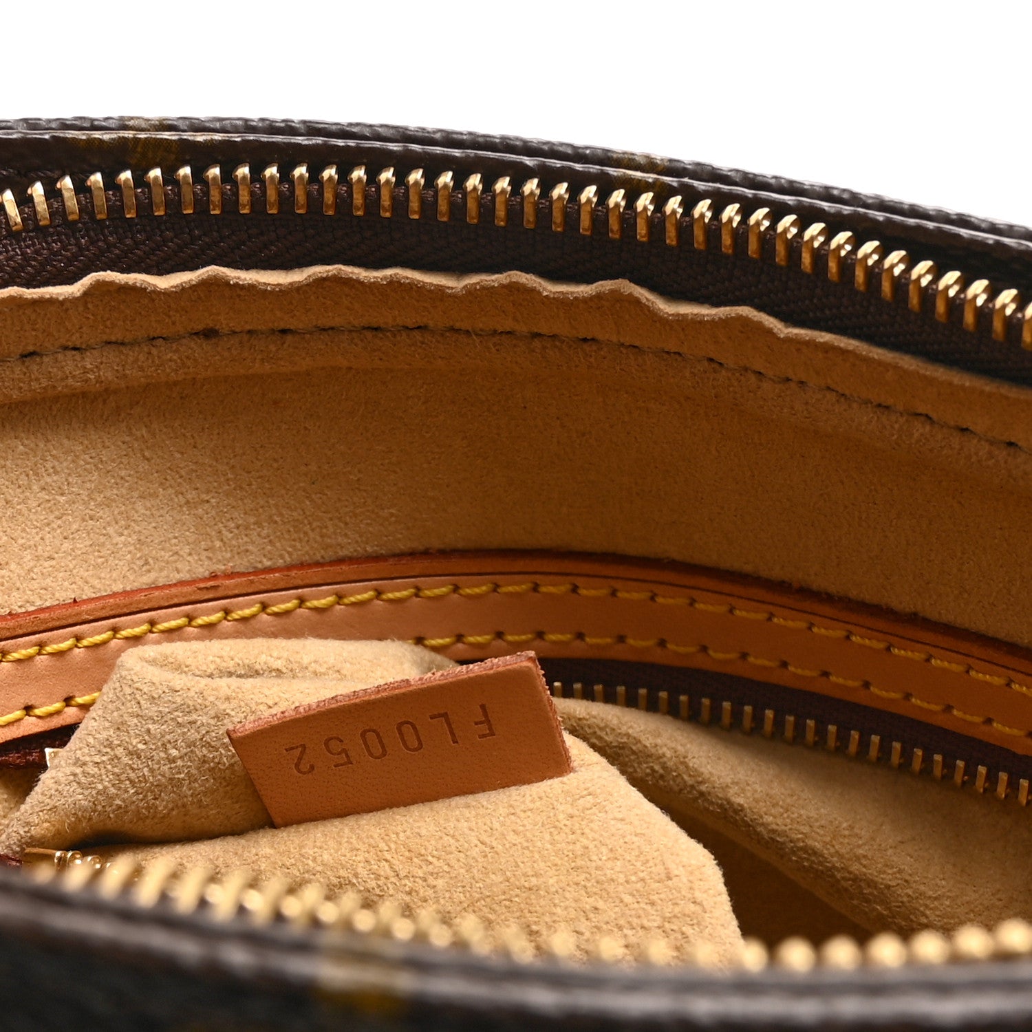 Louis Vuitton Monogram Looping MM 7 of 10