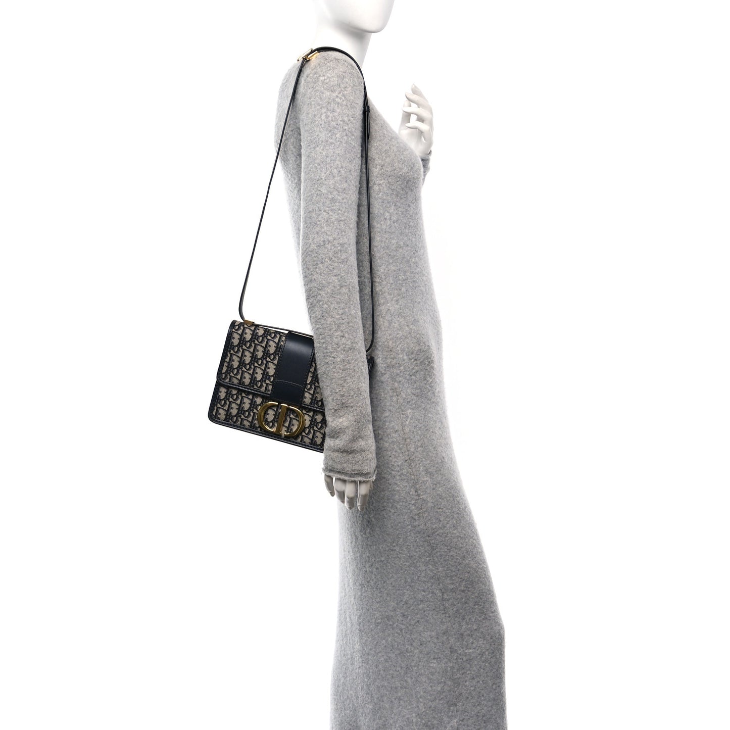 Oblique 30 Montaigne Flap Bag Blue