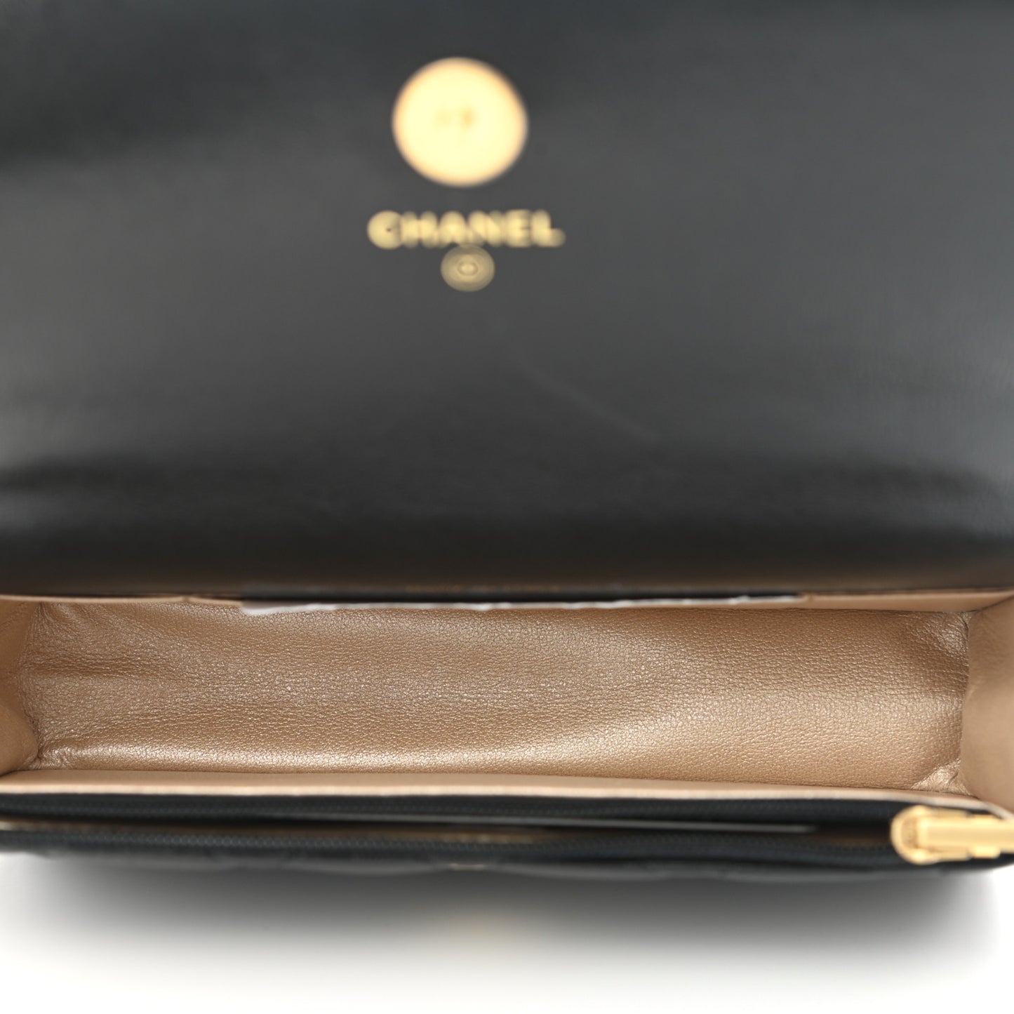 Lambskin Quilted Dynasty Flap Phone Holder With Chain Black