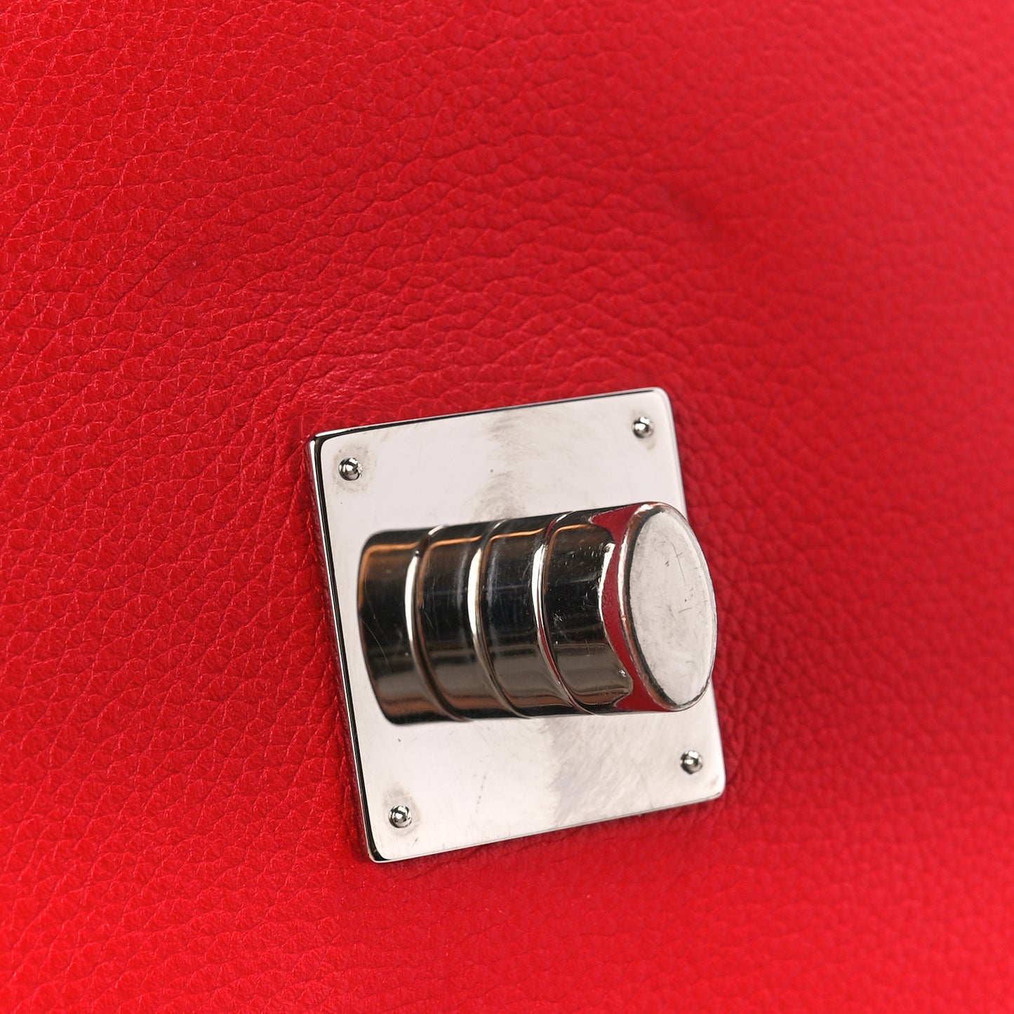 Soft Calfskin Lockme II Top Handle Rubis