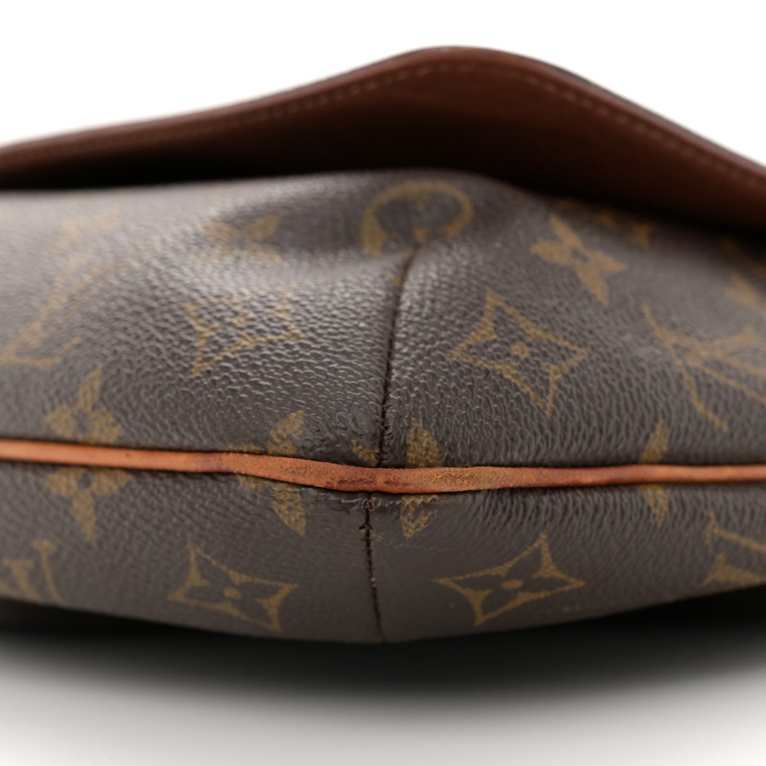 Louis Vuitton Monogram Musette GM 9 of 15