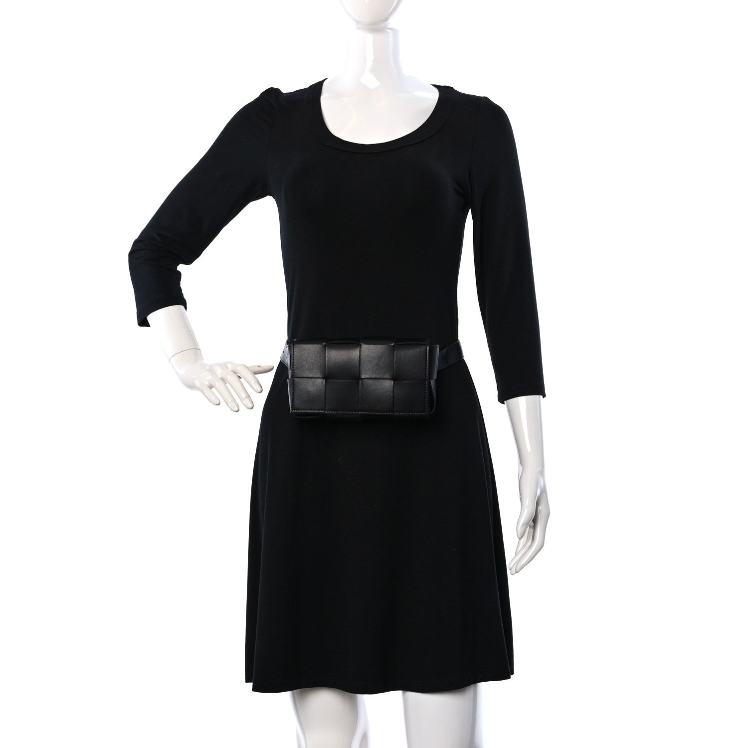 Bottega Veneta Nappa Maxi Intreccio The Belt Cassette Bag Black 2 of 8