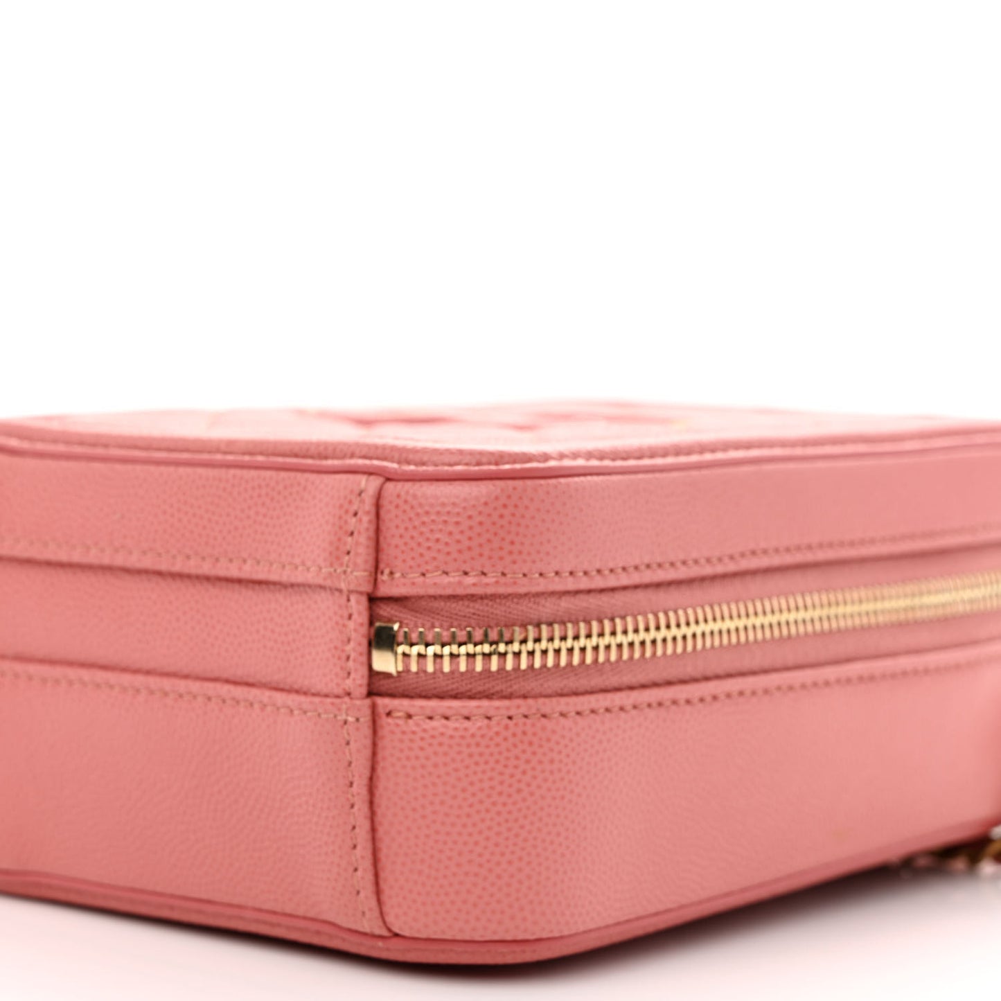 Caviar Quilted CC North South Filigree Vanity Case Pink
