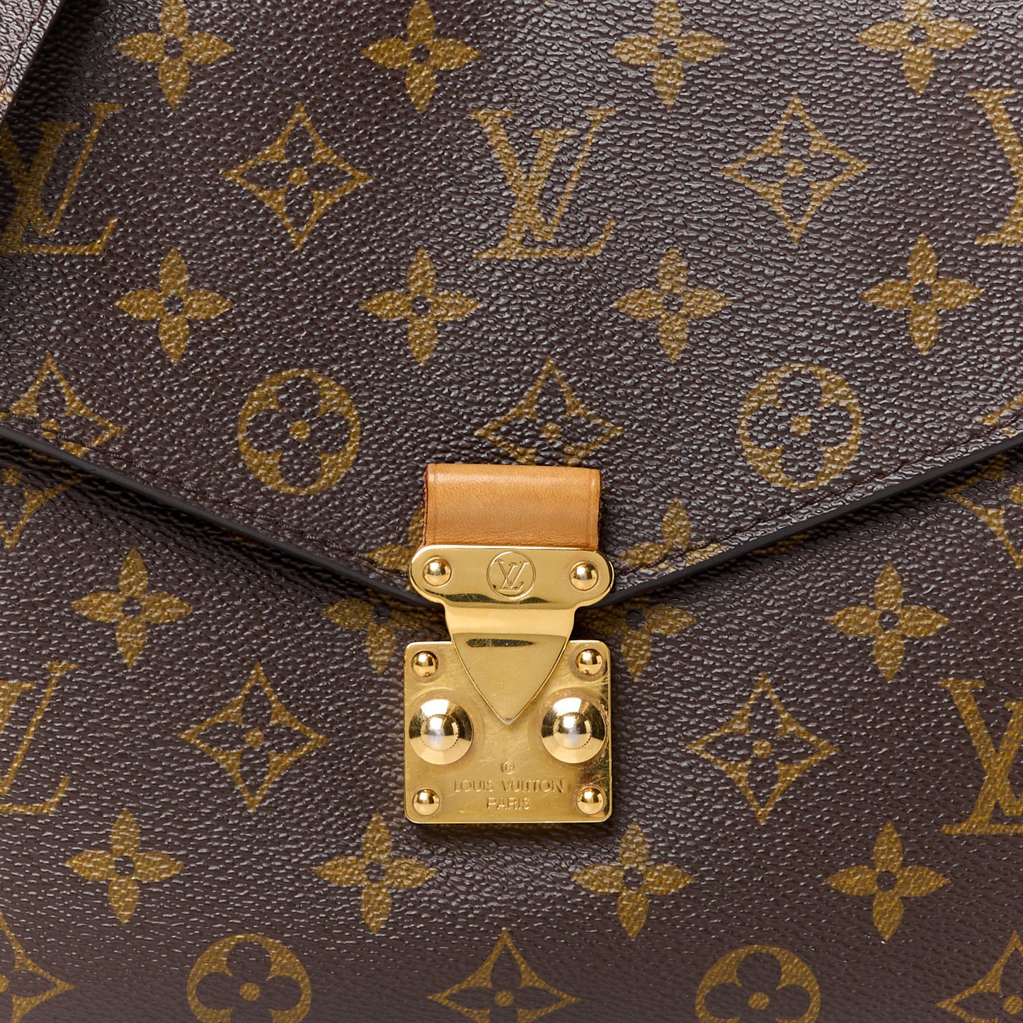 Monogram Pochette Metis