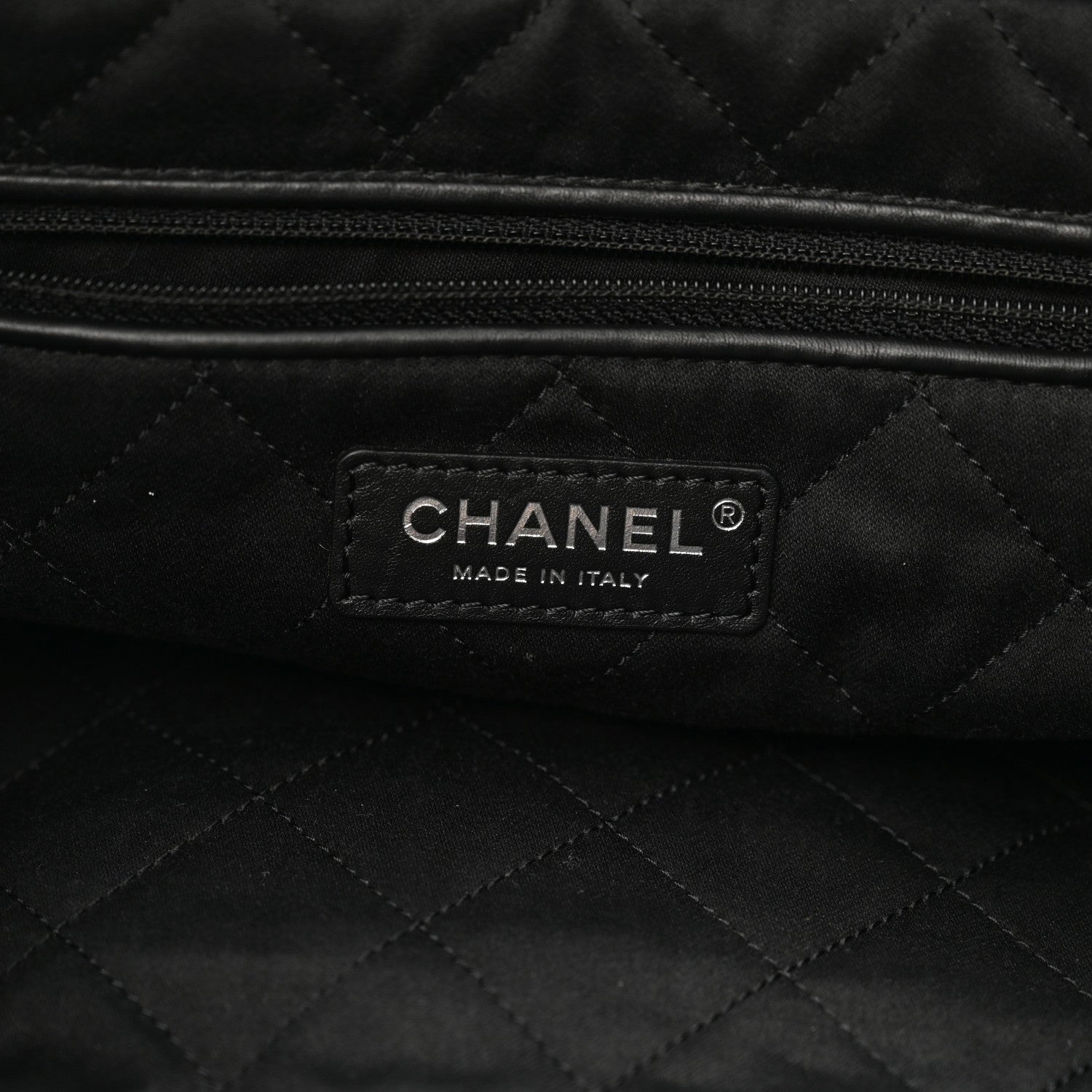 Chanel Shiny Calfskin Quilted Small Chanel 22 So Black 7 of 11