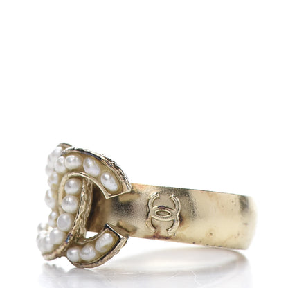 Chanel Pearl CC Ring 51 Gold 4 of 6