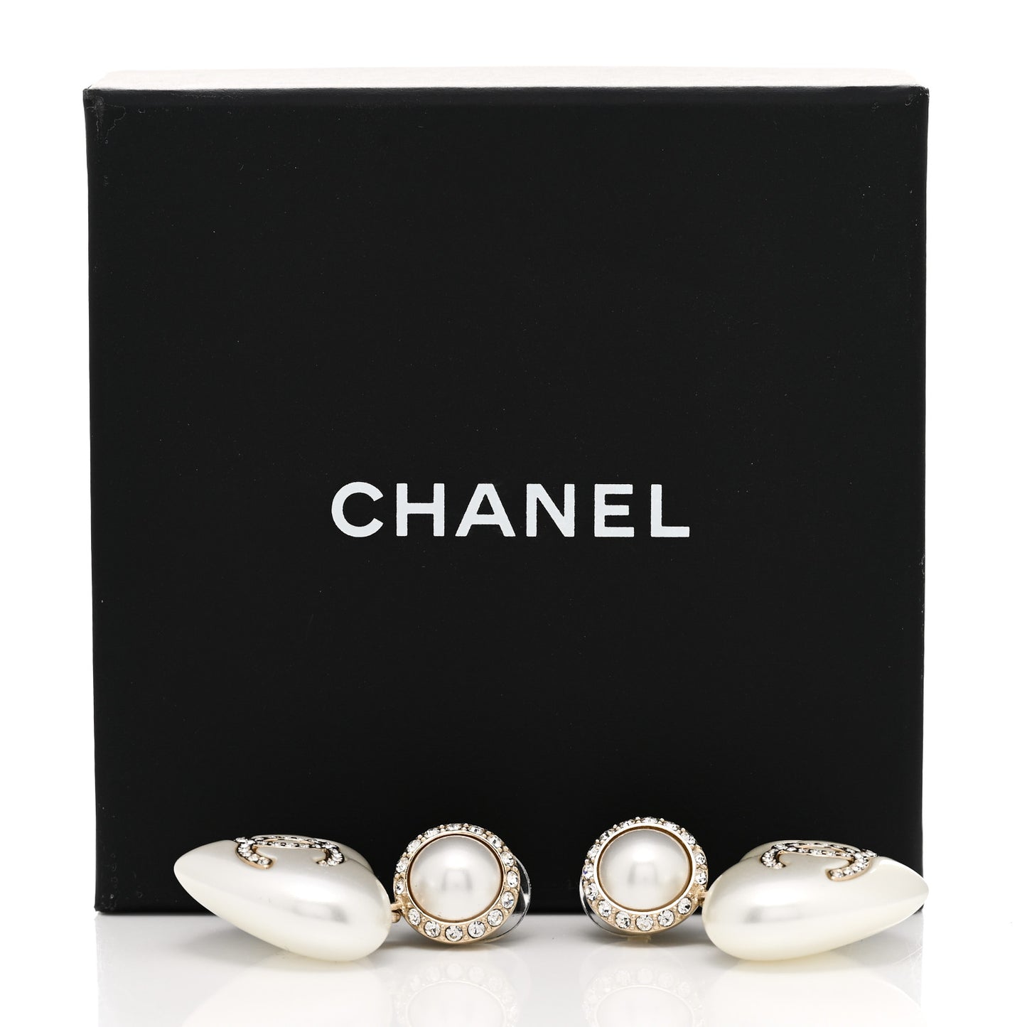 Pearl Crystal CC Heart Drop Earrings Gold