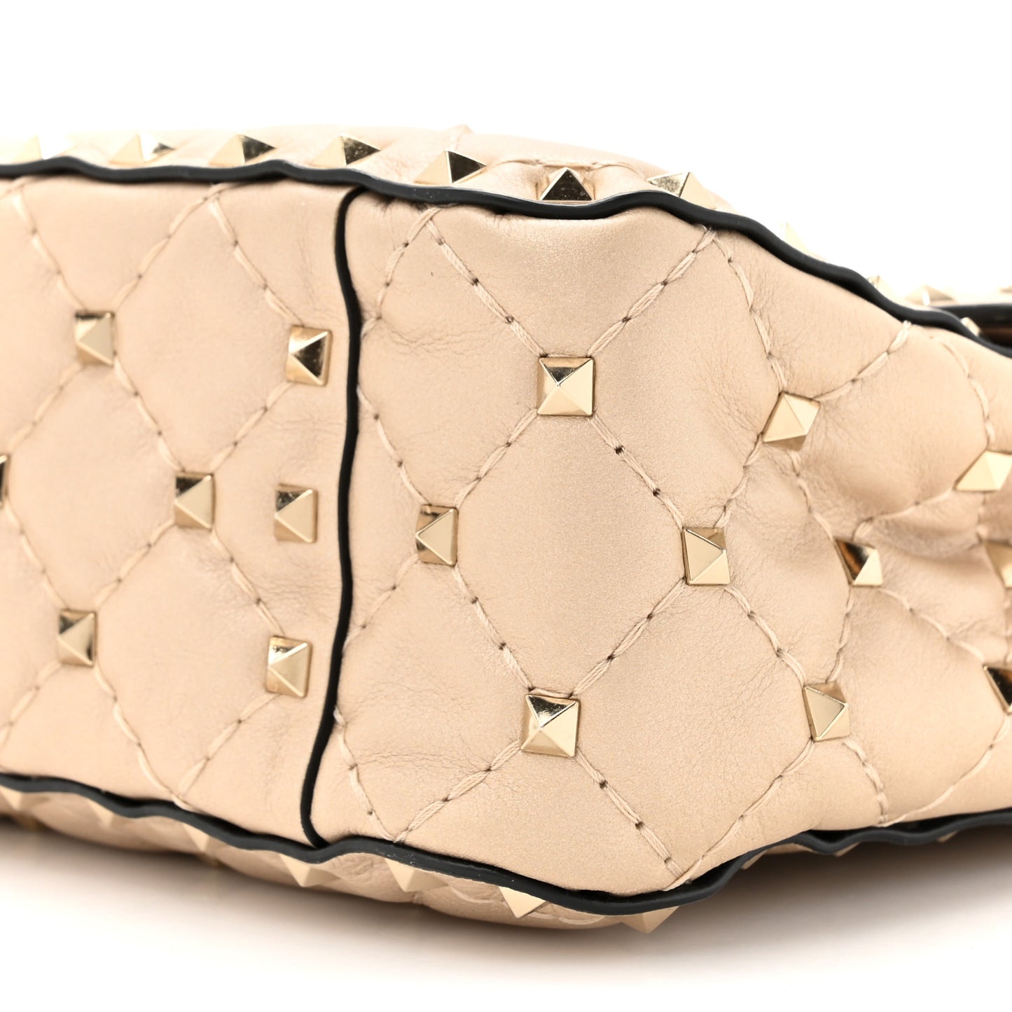 Lambskin Medium Rockstud Spike Shoulder Bag Poudre